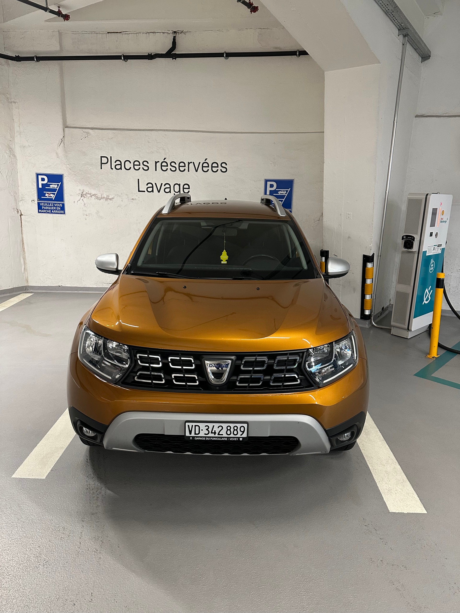 DACIA 1.5 Blue dCi Prestige 4WD-image-2