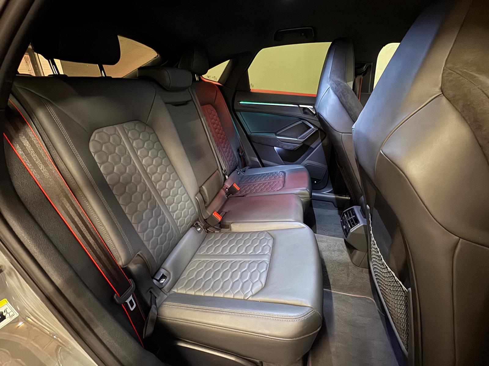 AUDI RS Q3 Sportback quattro S tronic-image-12