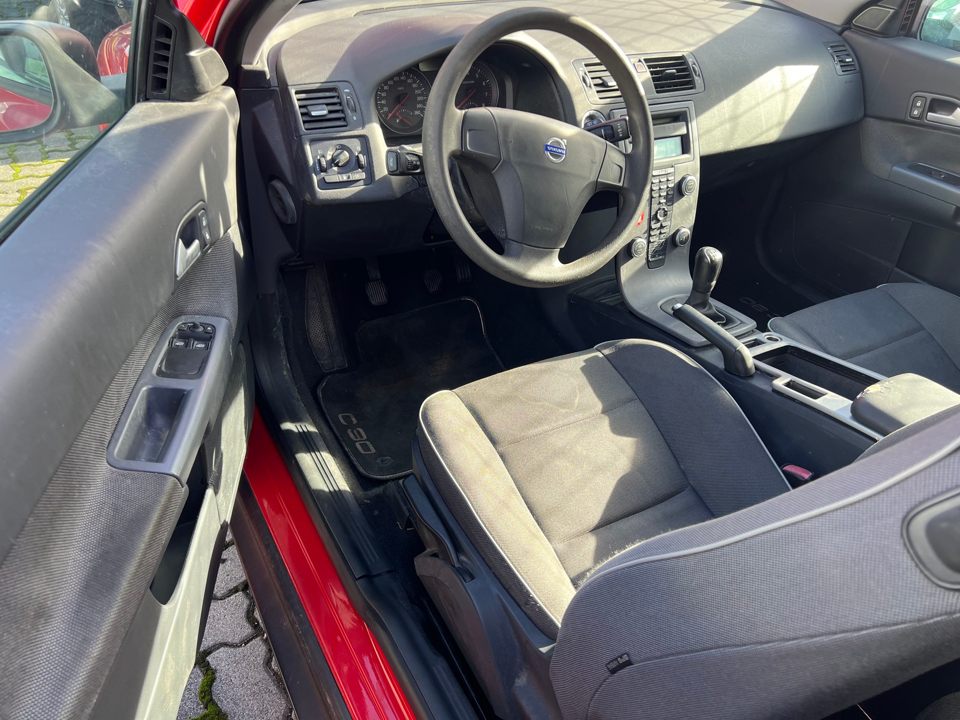 VOLVO C30 1.6 Summum-image-6