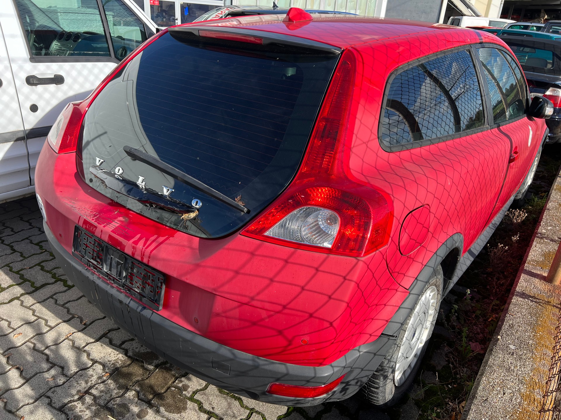 VOLVO C30 1.6 Summum-image-1