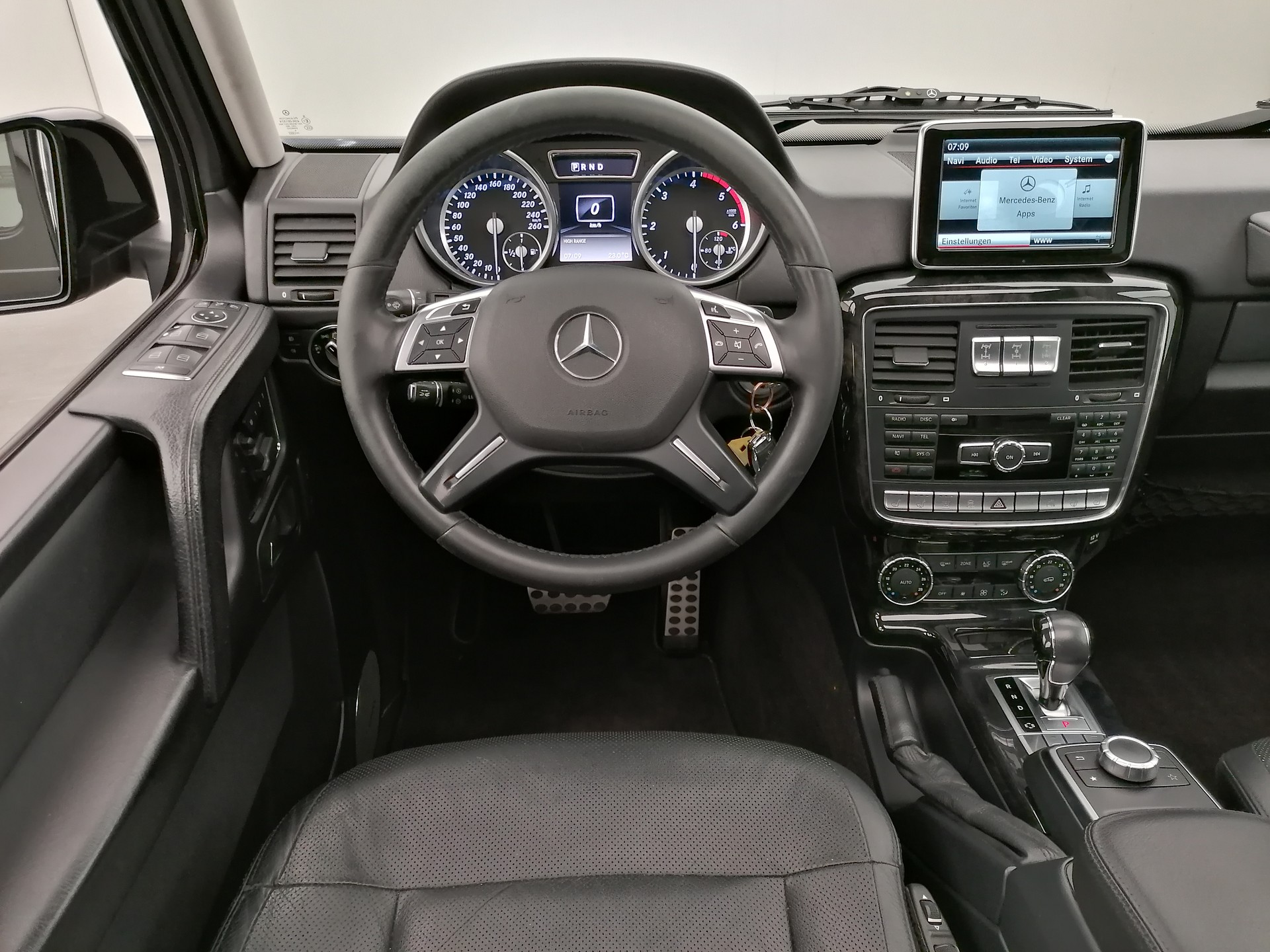 MERCEDES-BENZ G350 Bluetec 7G-Tronic-image-9