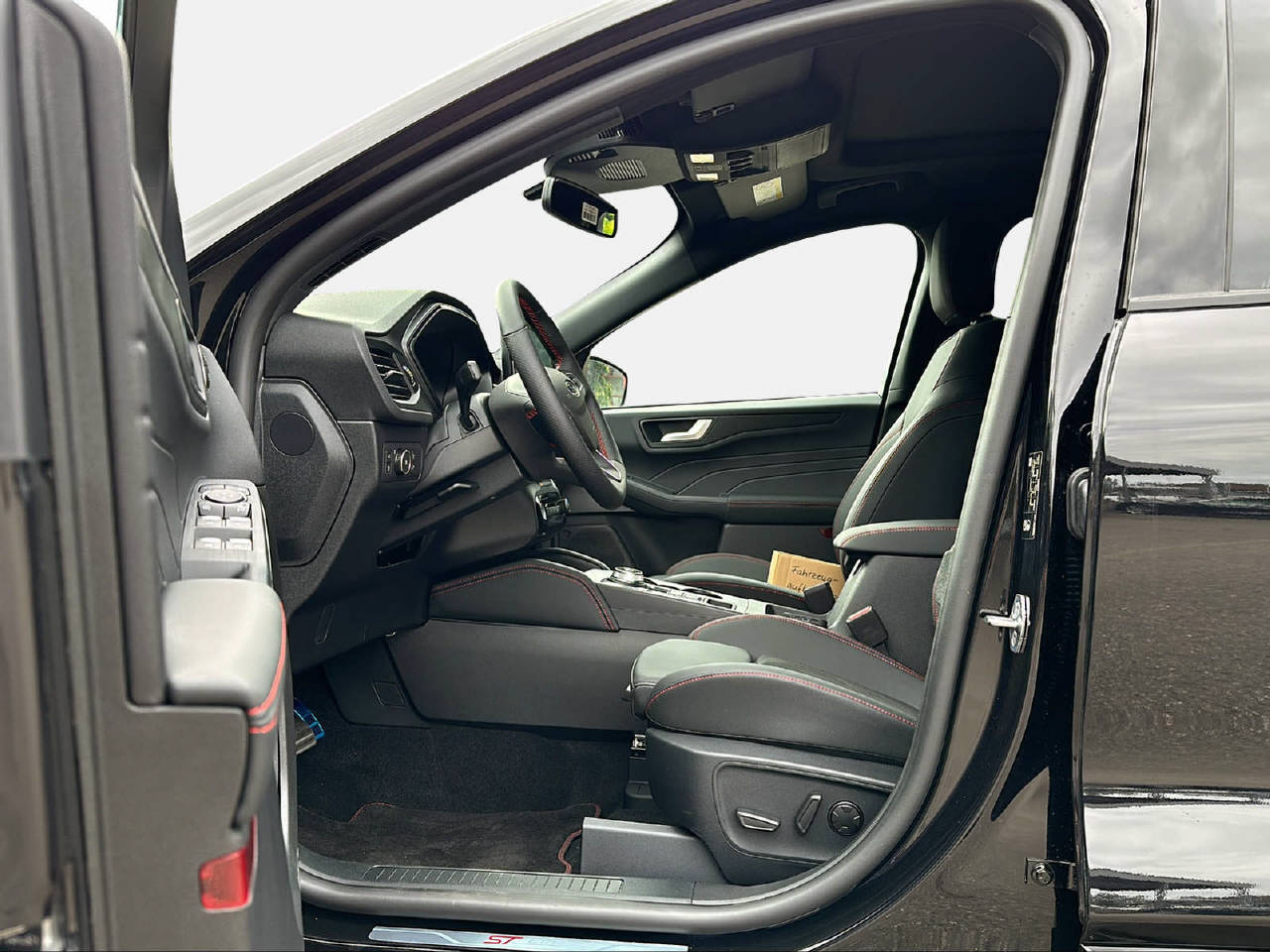 FORD Kuga 2.5 Plug-in Hybrid ST-Line X-image-8