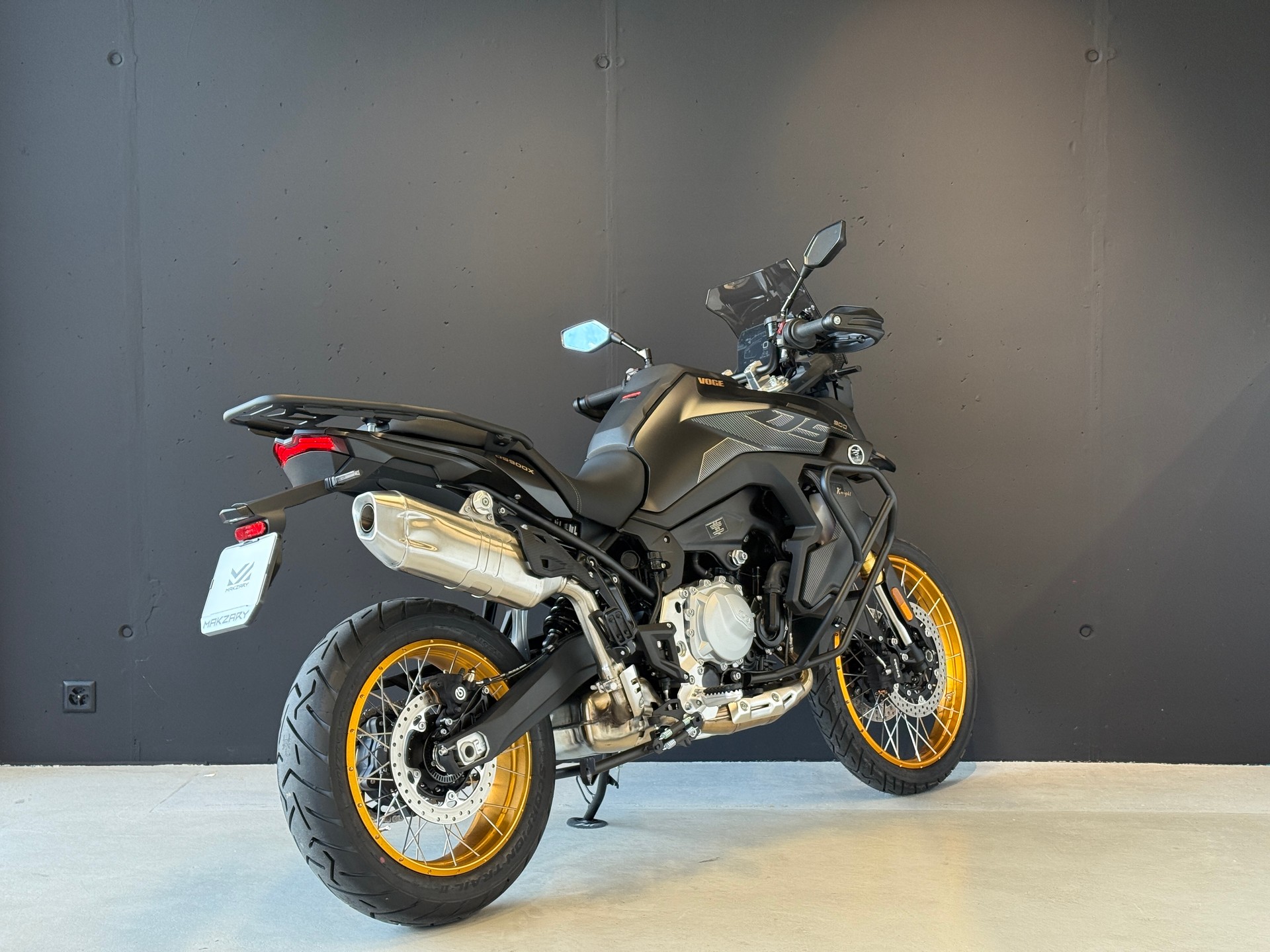 VOGE DS 900 X-showroom-element-3