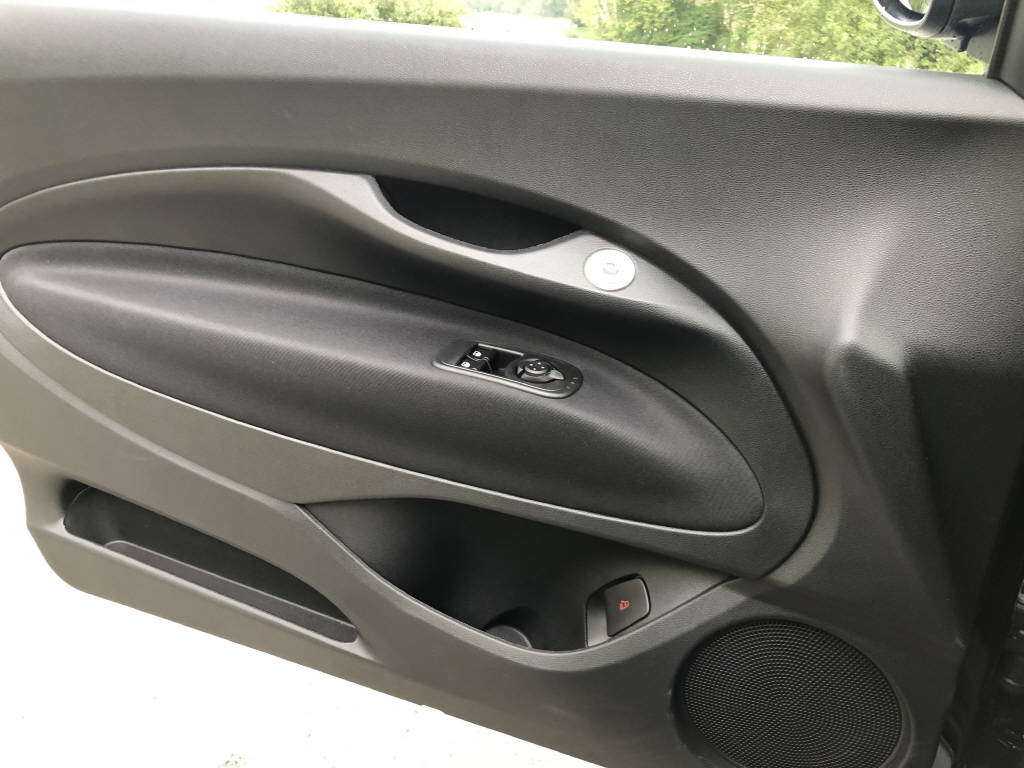 FIAT 500 BEV Cult Edition Limited-image-12