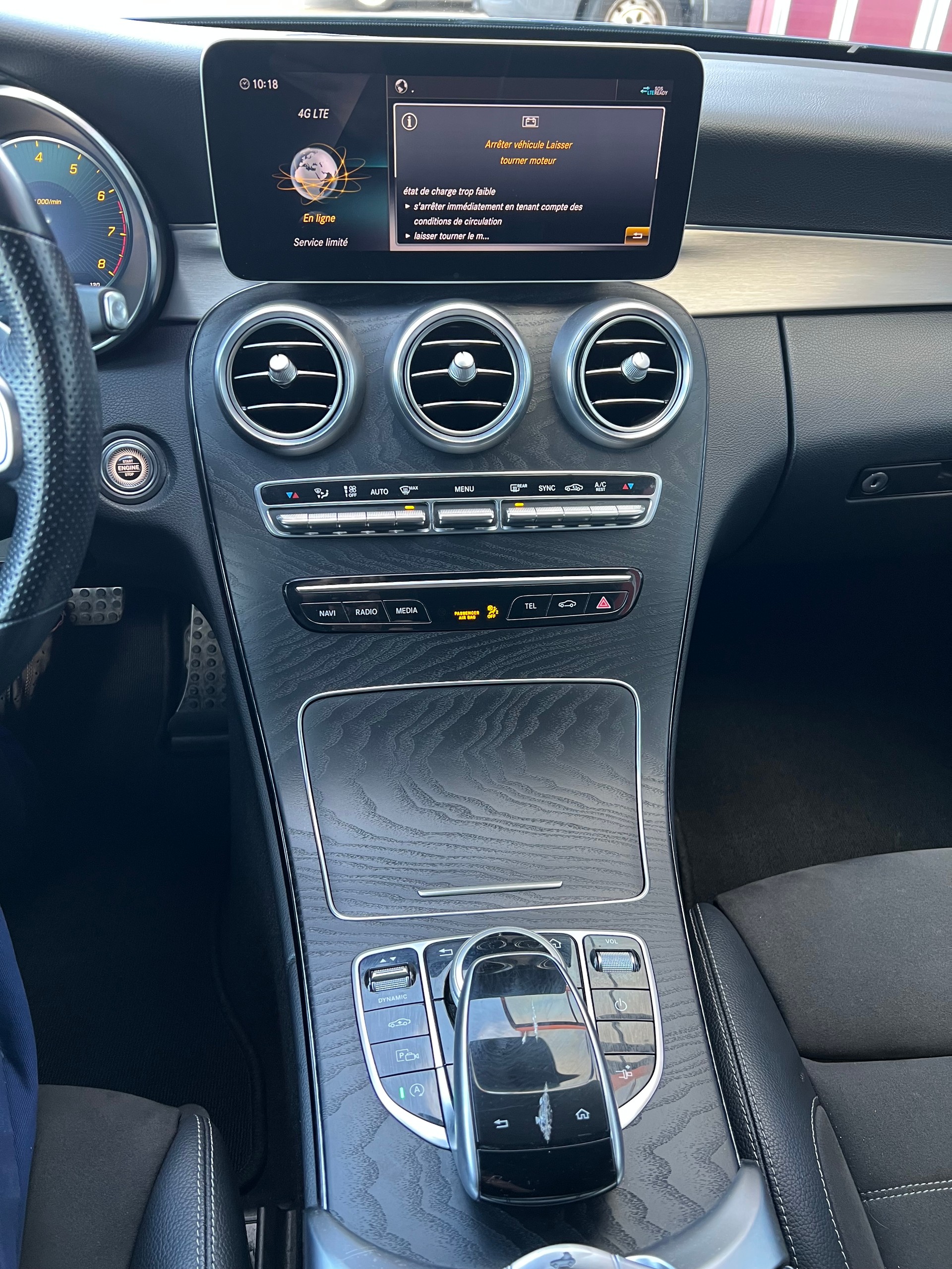MERCEDES-BENZ C 400 Cabriolet 4Matic 9G-Tronic-image-4