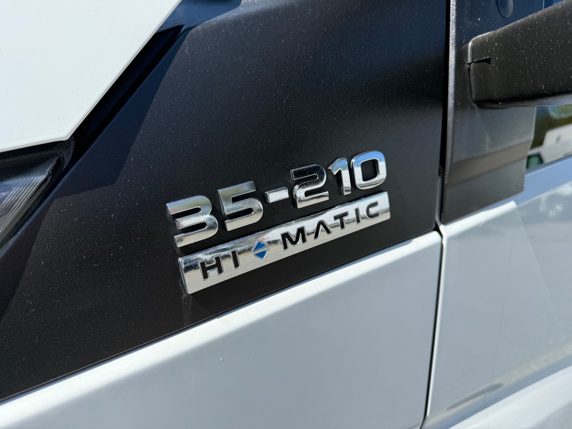 IVECO Daily 35S21 HI-MATIC Koffer mit Hebebühne-image-10