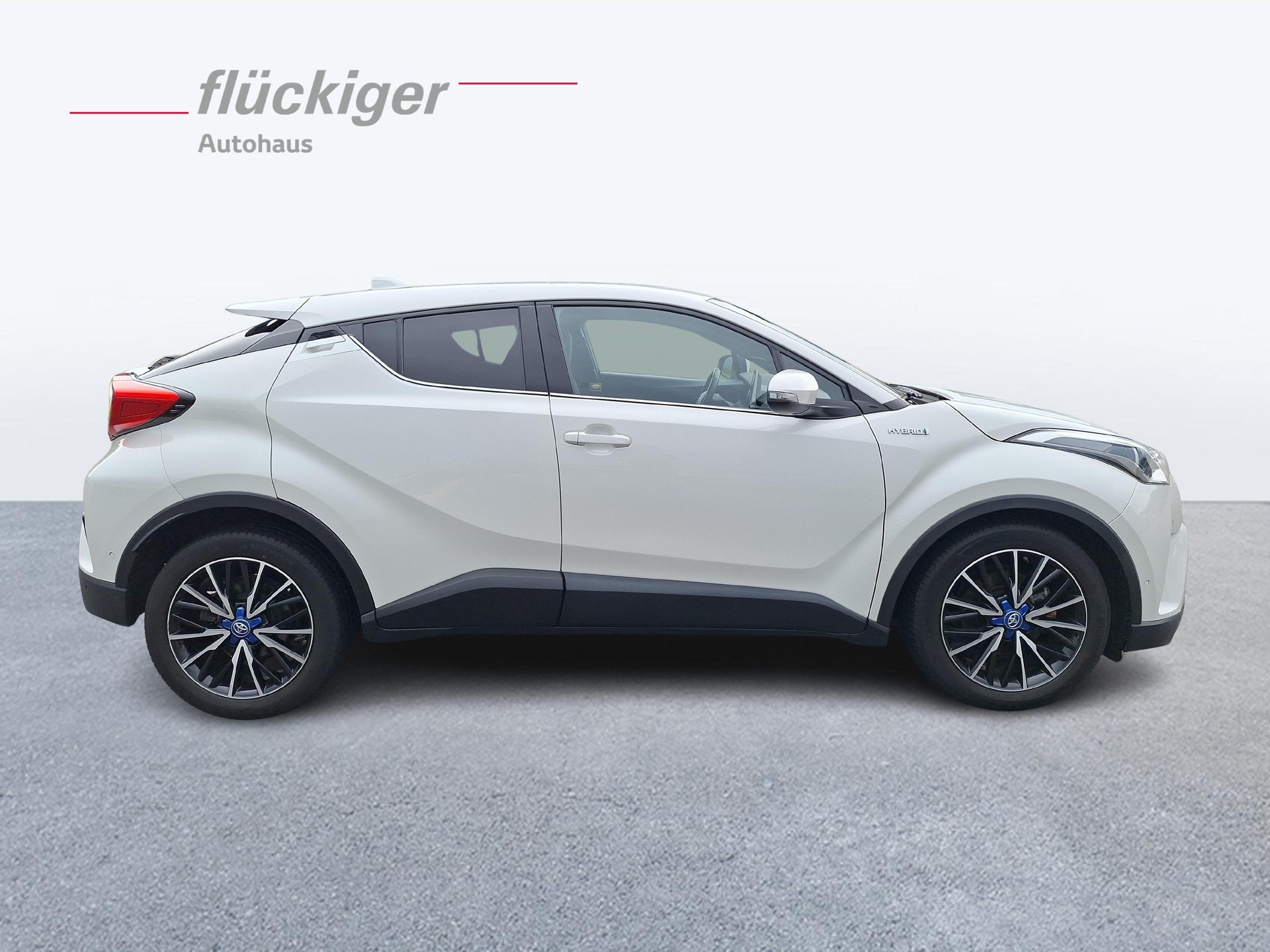 TOYOTA C-HR 1.8 VVTi HSD Premium-image-3