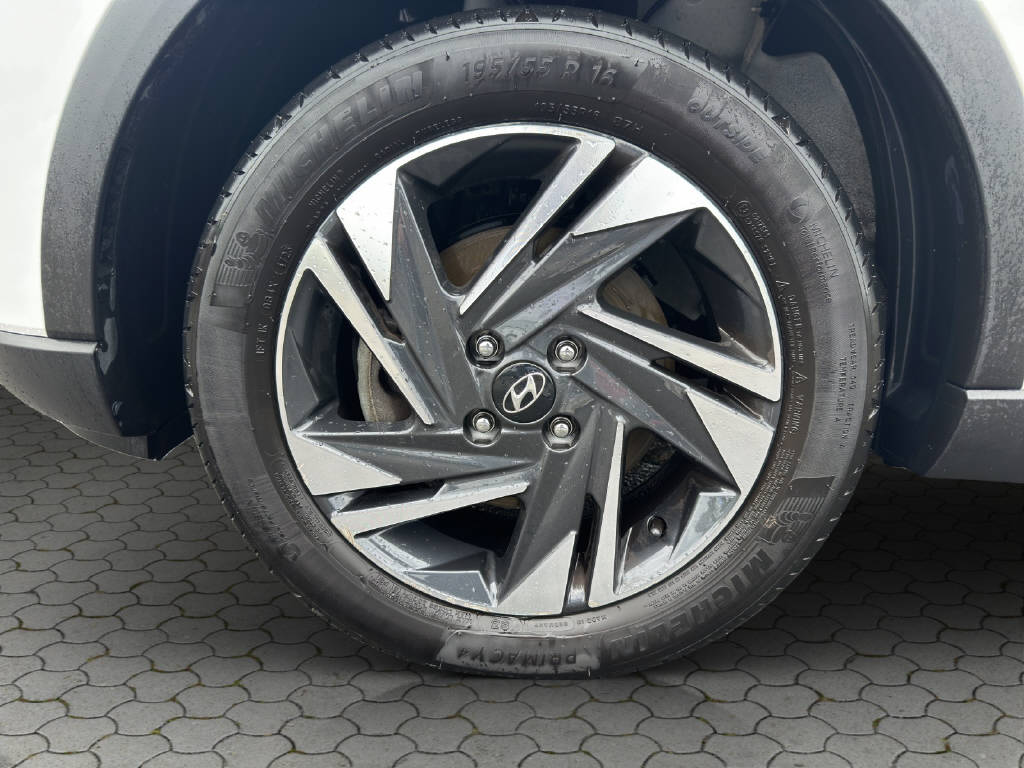 HYUNDAI Bayon 1.0 T-GDi Amplia-image-12