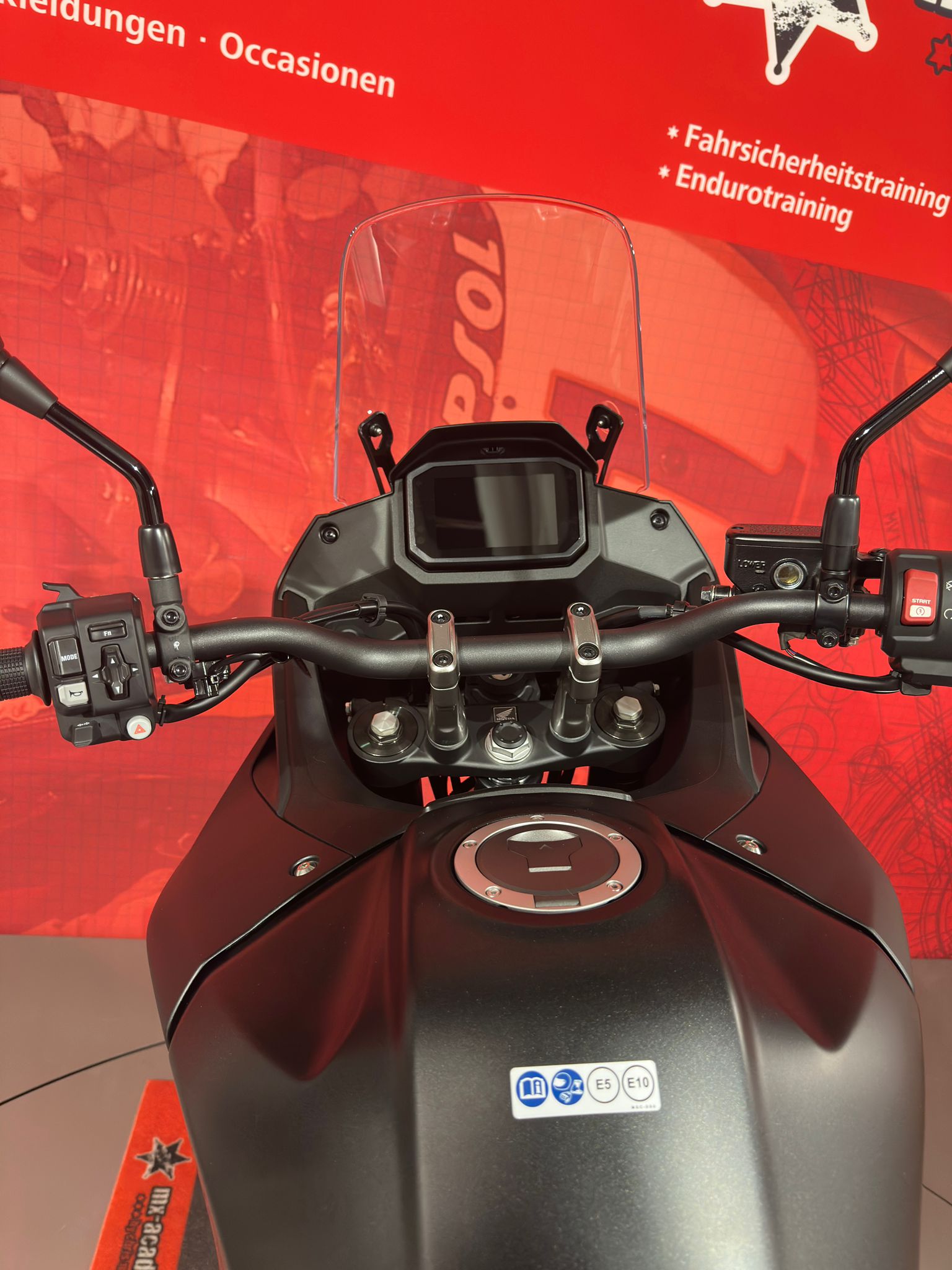 HONDA XL 750 Transalp *35KW* *Graphite Black**Neufahrzeug*-image-6