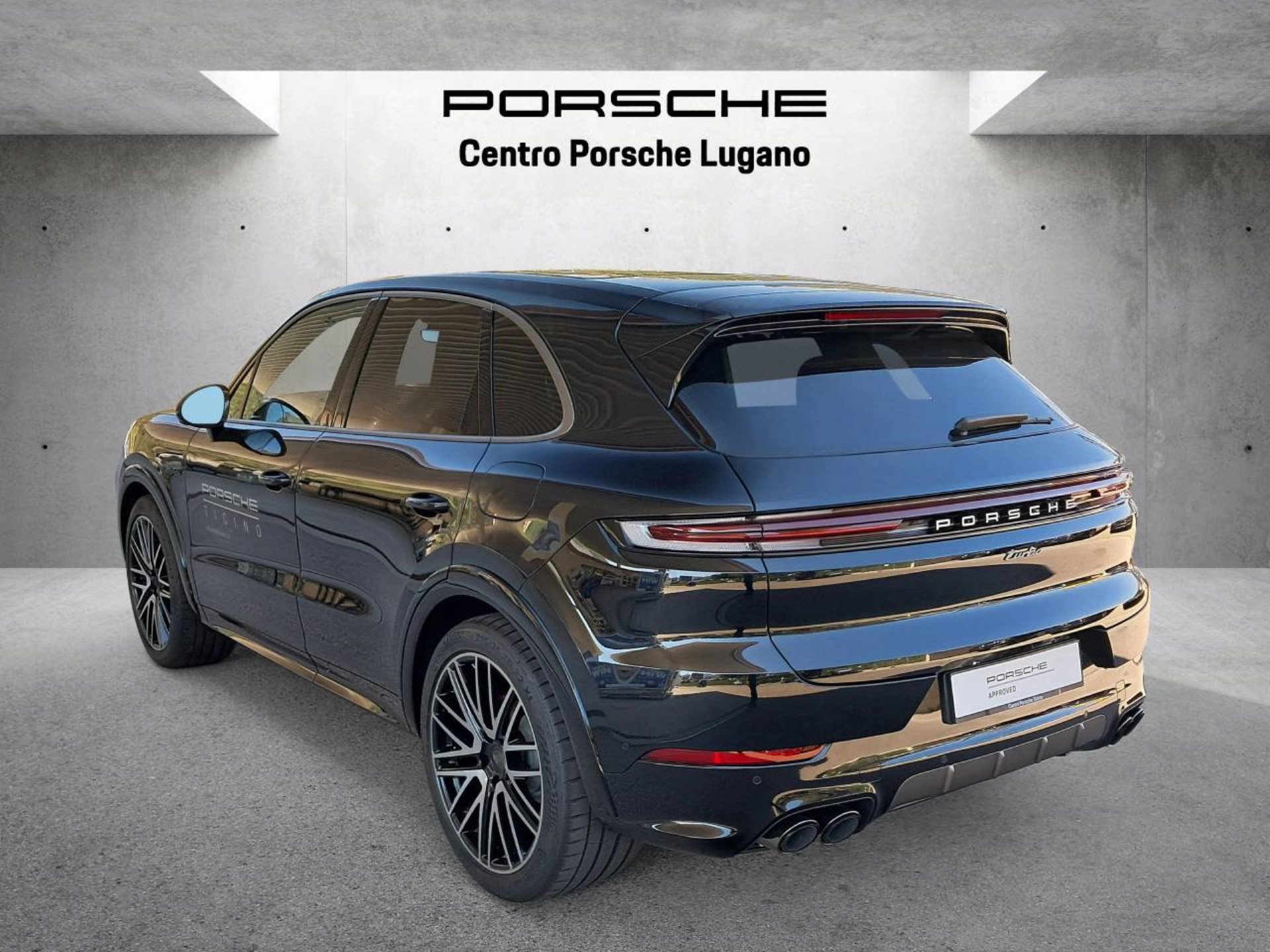 PORSCHE Cayenne Turbo E-Hybrid-image-6