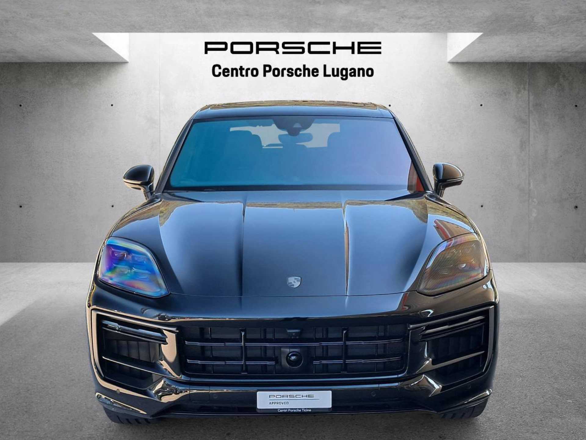 PORSCHE Cayenne Turbo E-Hybrid-image-9