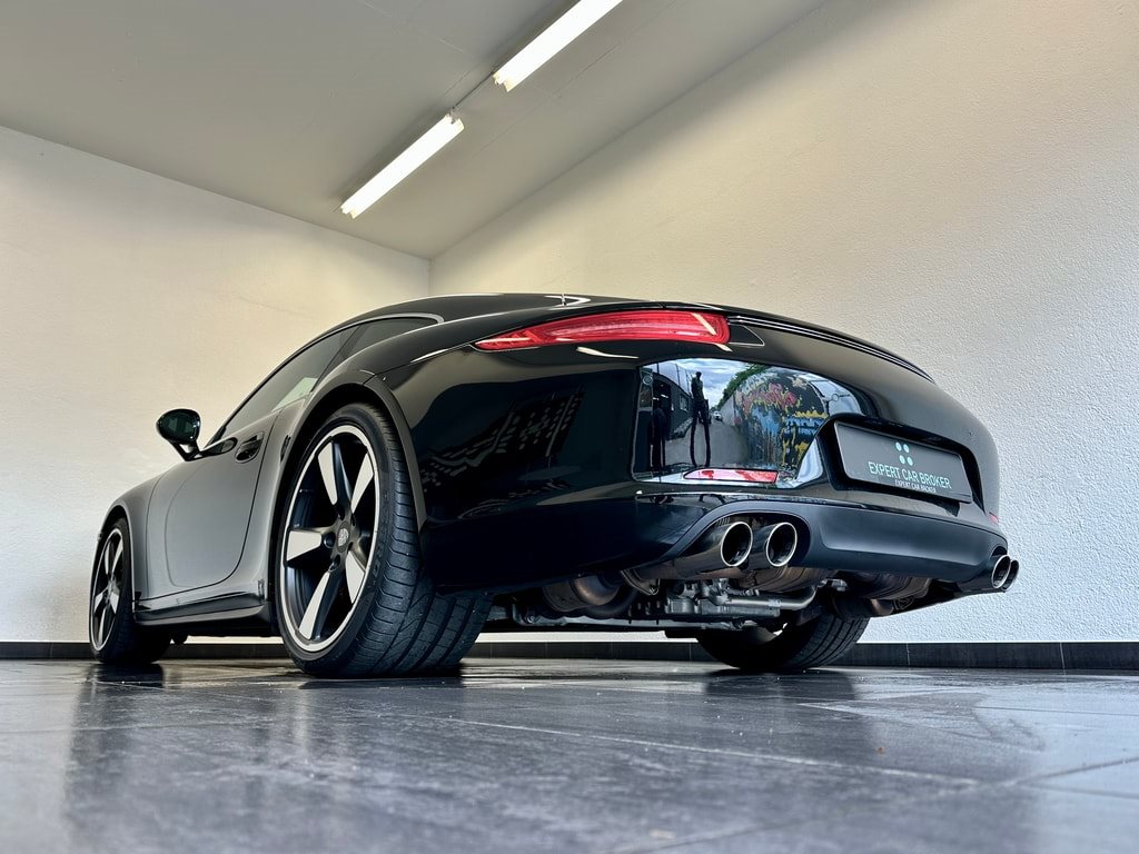 PORSCHE 911 Carrera S 50 Years PDK-image-9