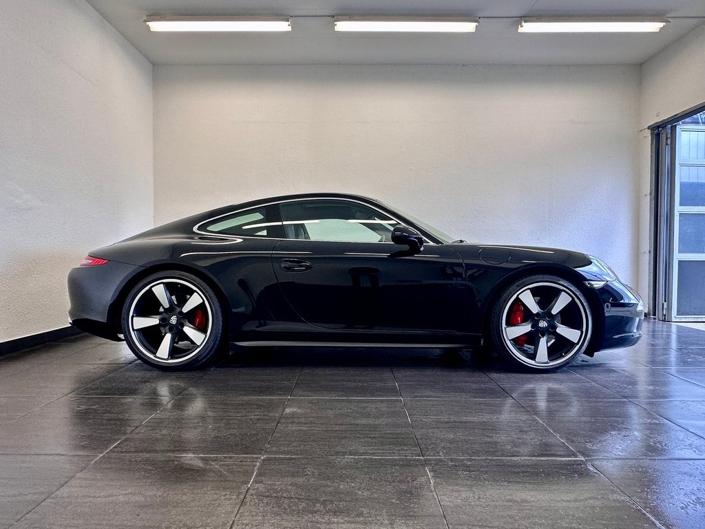 PORSCHE 911 Carrera S 50 Years PDK-image-3