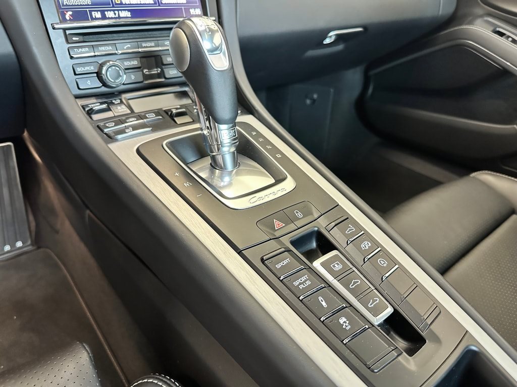 PORSCHE 911 Carrera S 50 Years PDK-image-16