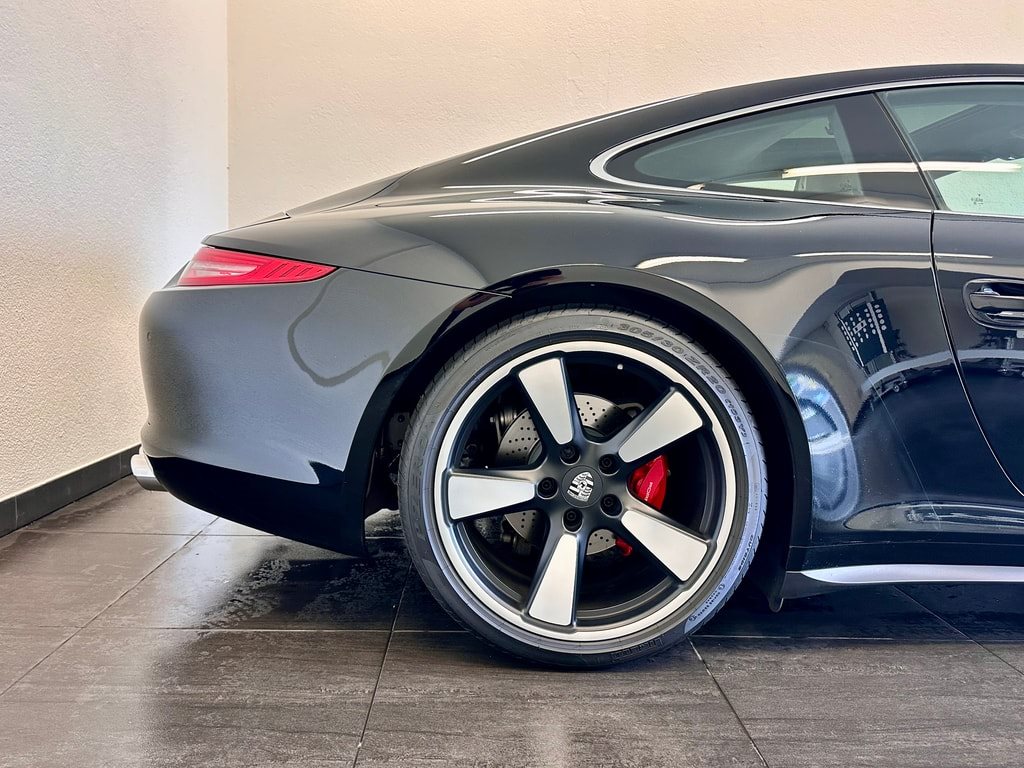 PORSCHE 911 Carrera S 50 Years PDK-image-4