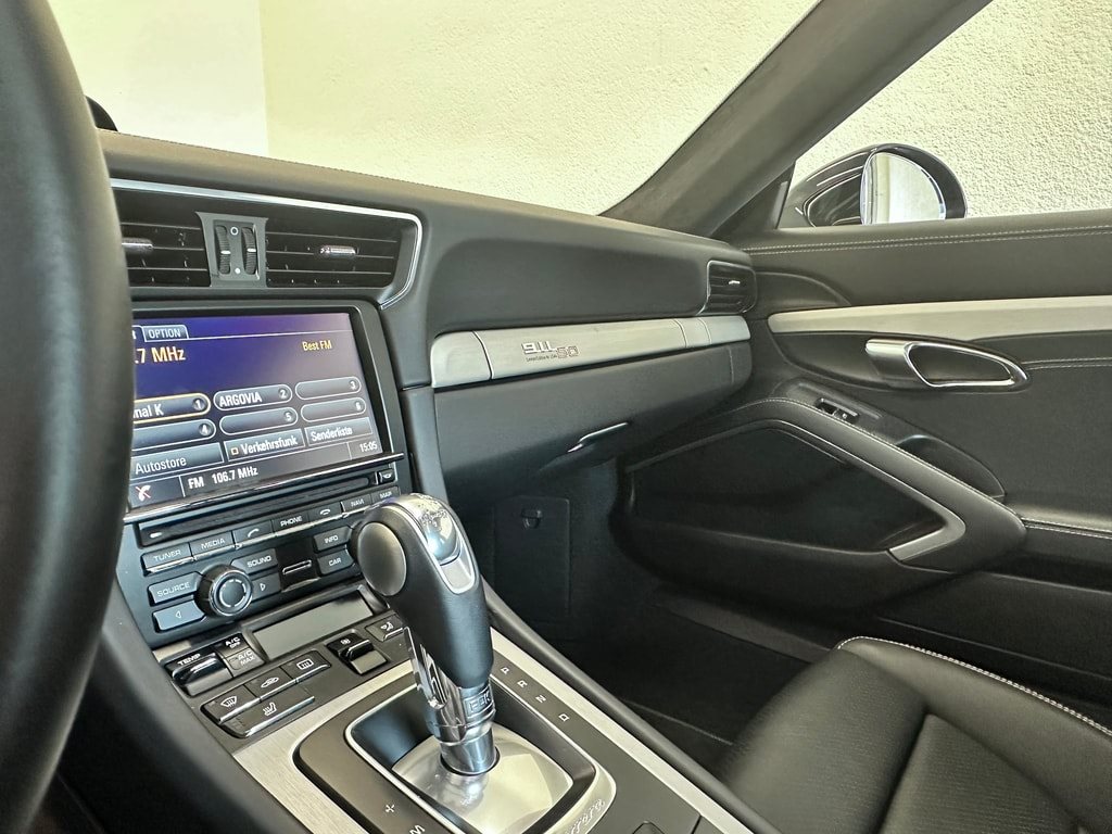 PORSCHE 911 Carrera S 50 Years PDK-image-15