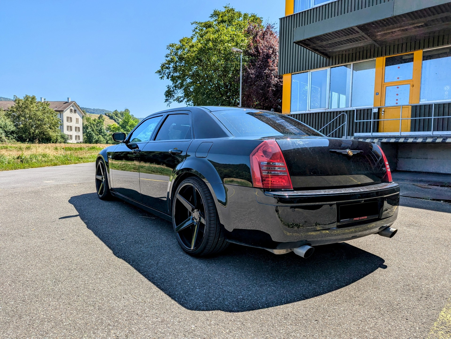 CHRYSLER Chrysler 300C 5.7 HEMI V8 360 PS-image-3