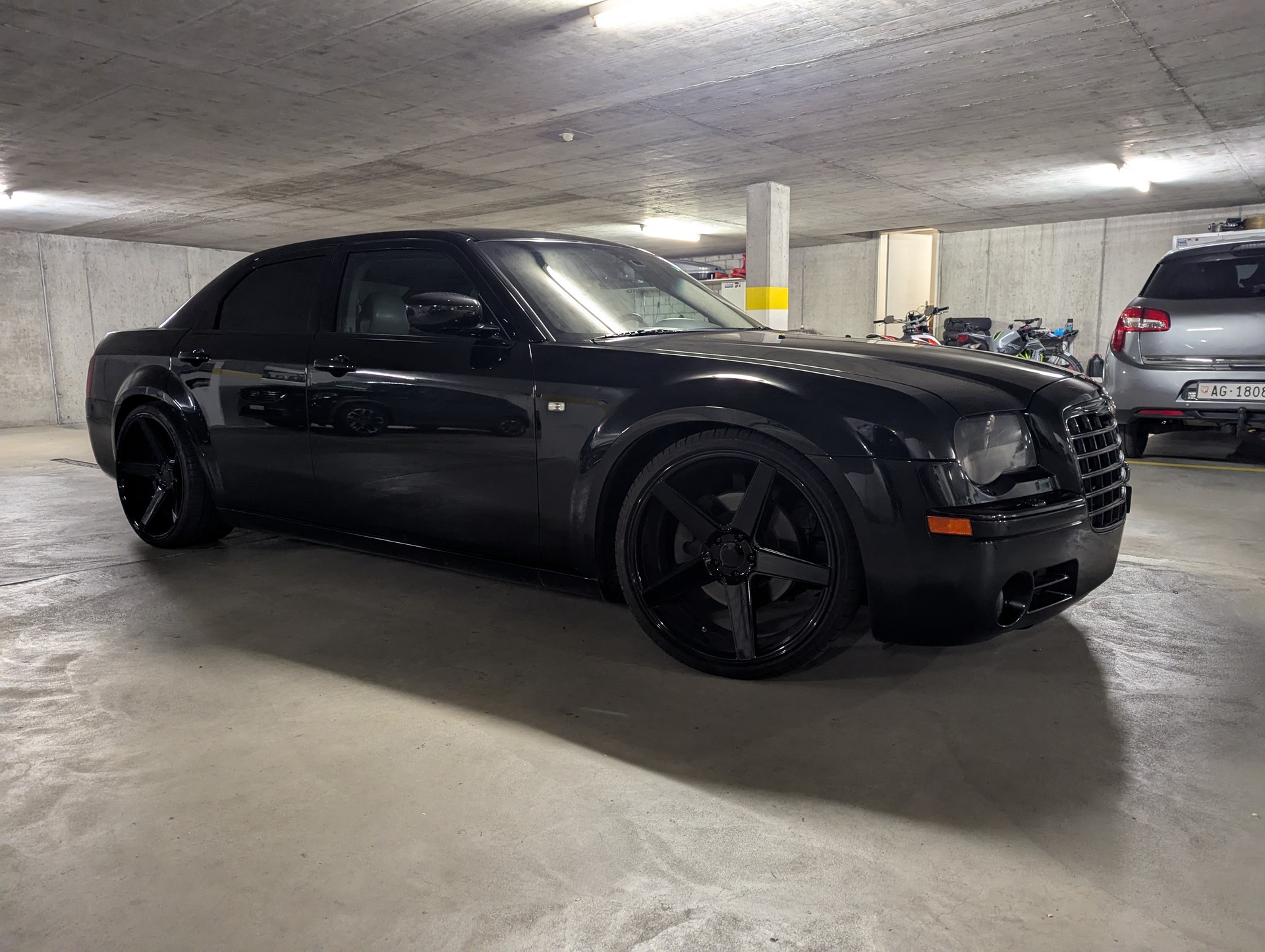 CHRYSLER Chrysler 300C 5.7 HEMI V8 360 PS | KW | 22 Zoll | Frisch MFK