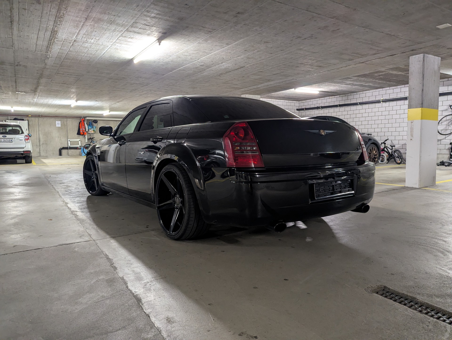 CHRYSLER Chrysler 300C 5.7 HEMI V8 360 PS | KW | 22 Zoll | Frisch MFK-image-4