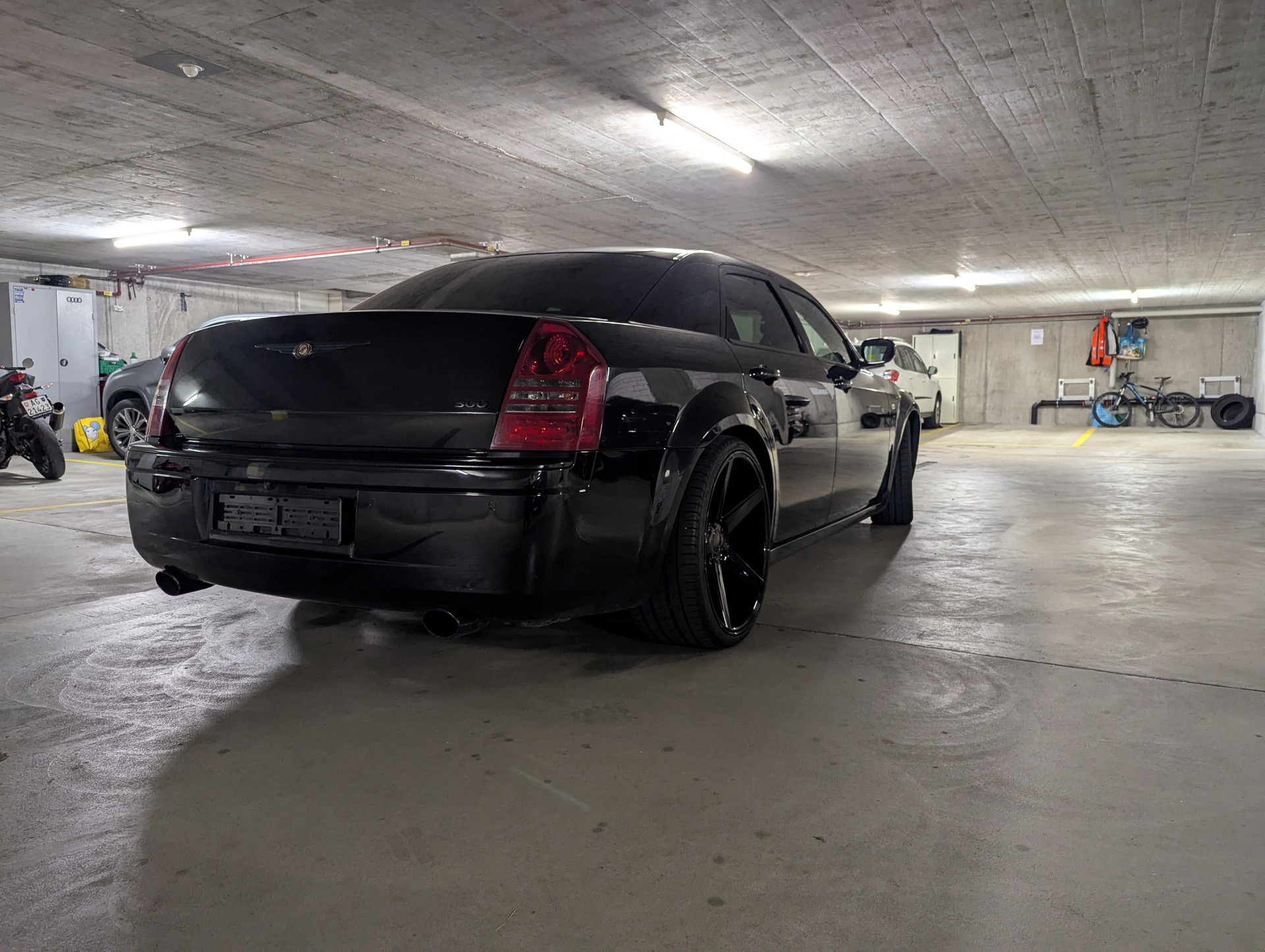 CHRYSLER Chrysler 300C 5.7 HEMI V8 360 PS | KW | 22 Zoll | Frisch MFK-image-3