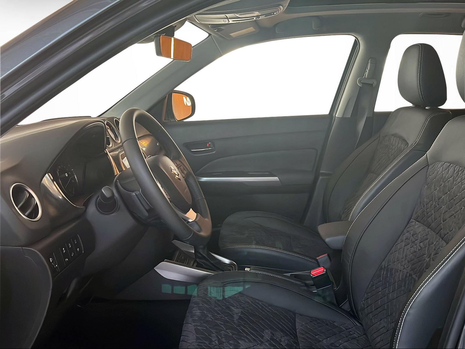 SUZUKI Vitara 1.4 T Compact Top Hybrid 4x4-image-3