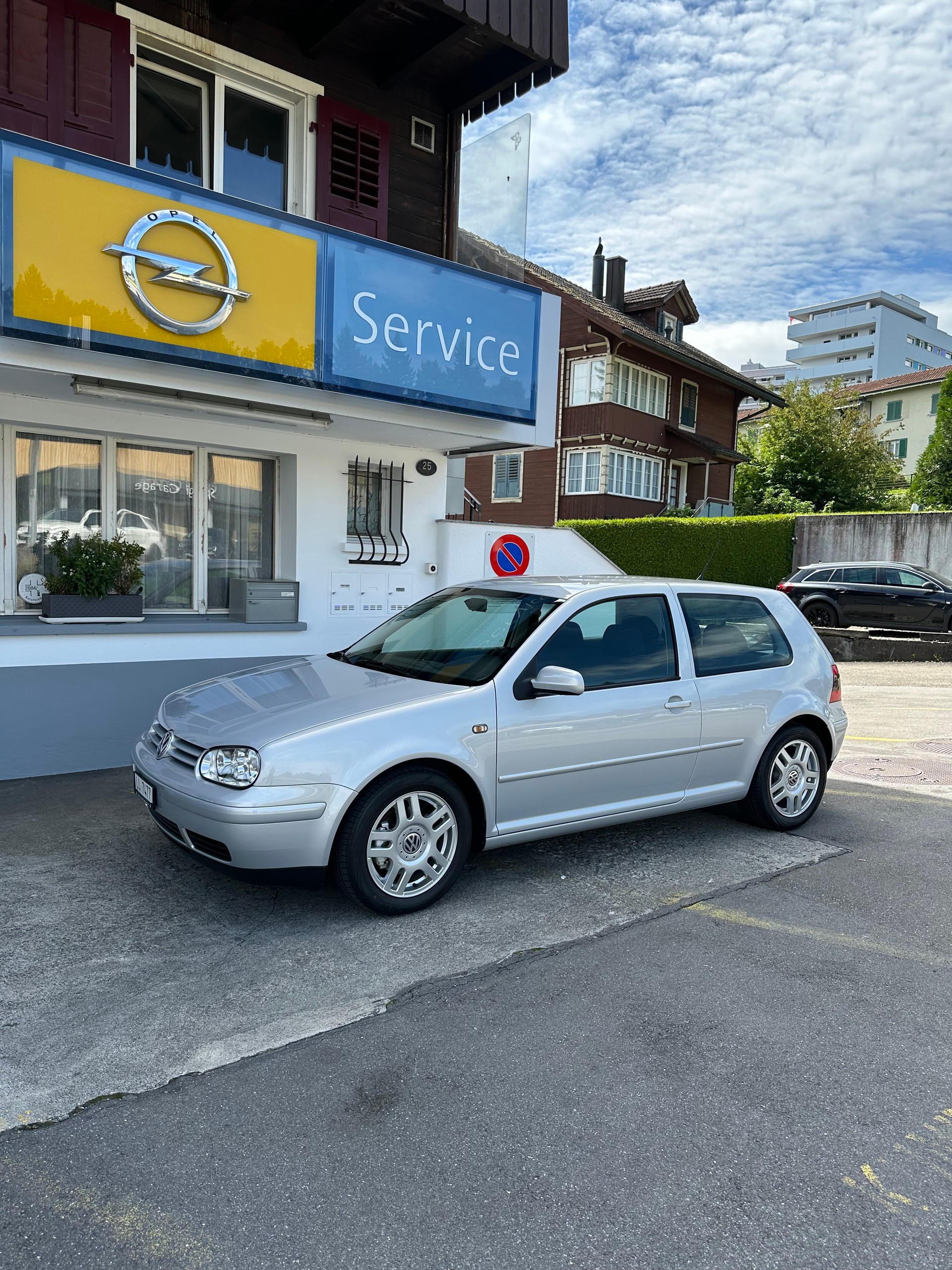 VW Golf 1.8 T GTI-image-0