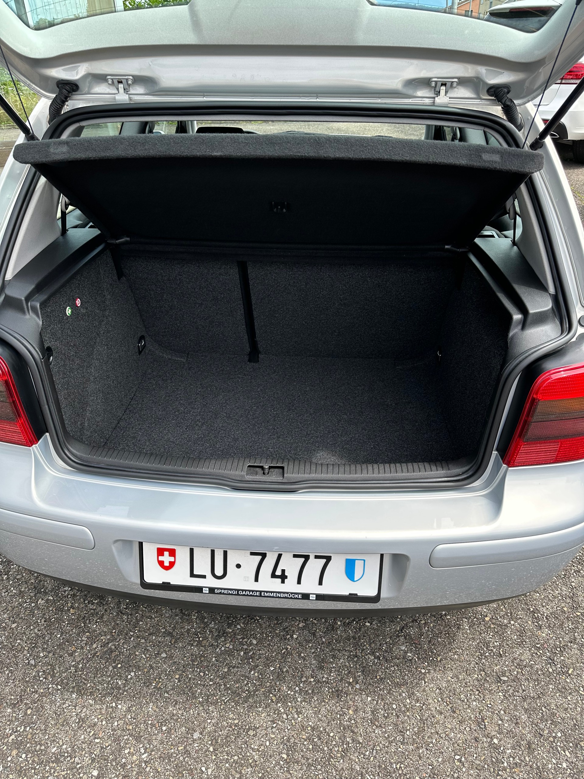 VW Golf 1.8 T GTI-image-2