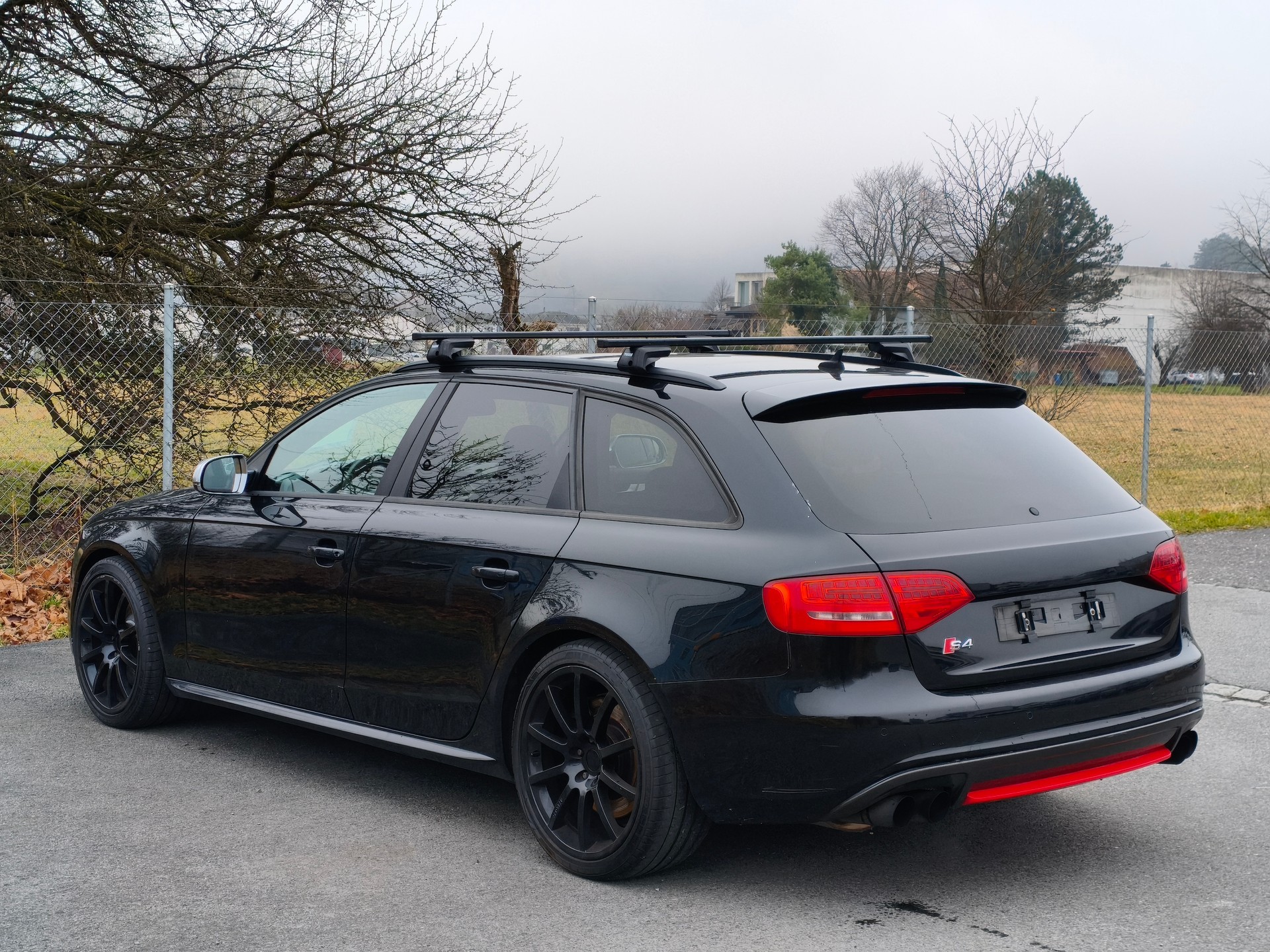 AUDI S4 Avant 3.0 TFSI quattro S-tronic-image-8