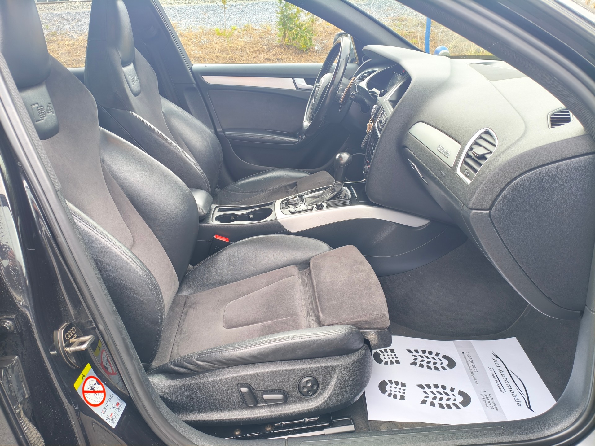 AUDI S4 Avant 3.0 TFSI quattro S-tronic-image-13