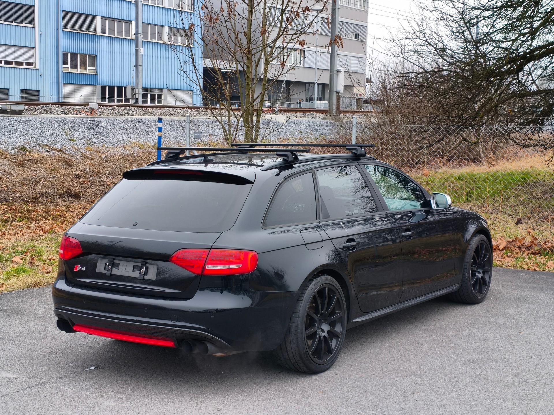 AUDI S4 Avant 3.0 TFSI quattro S-tronic-image-6
