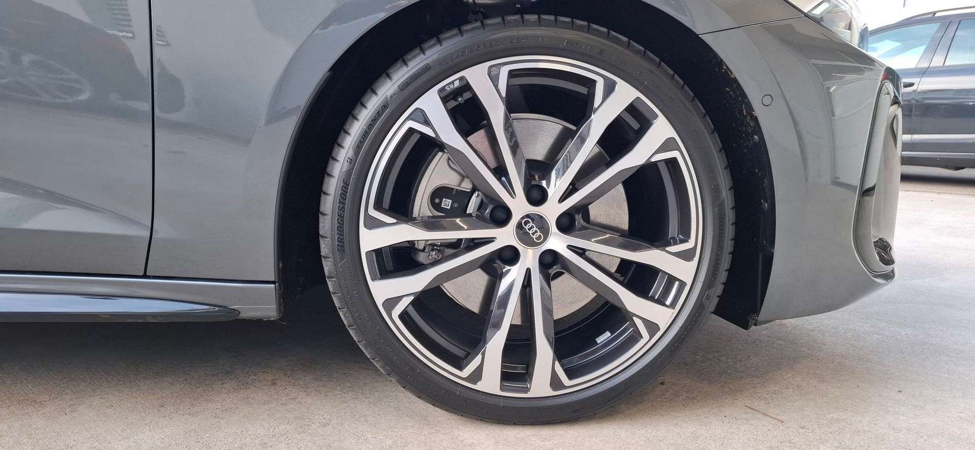 AUDI A5 Avant e-hybrid quattro 270 kW S tronic-image-5