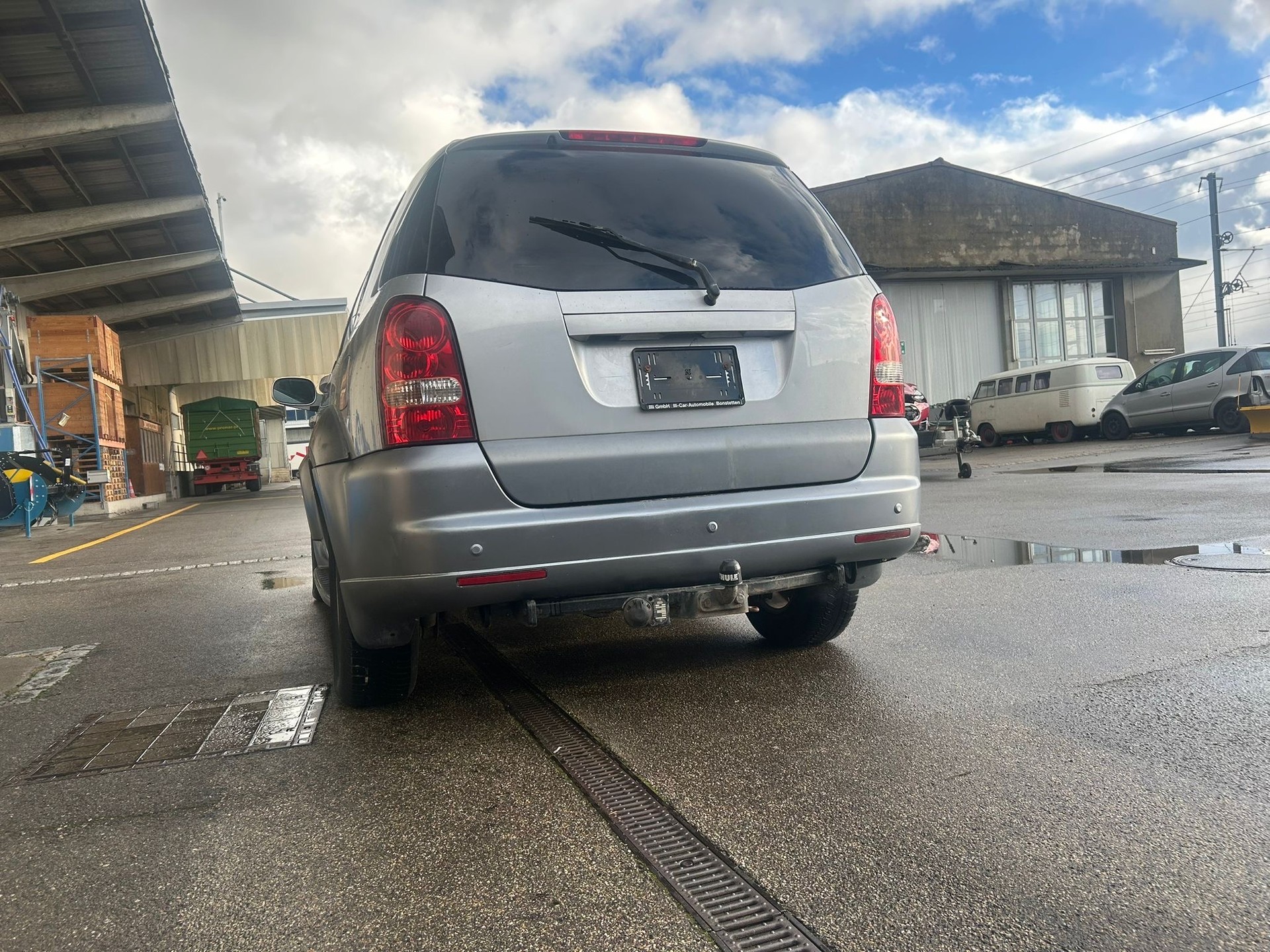 KGM-SsangYong Rexton RX 270 Xdi Deluxe Automatic-image-3
