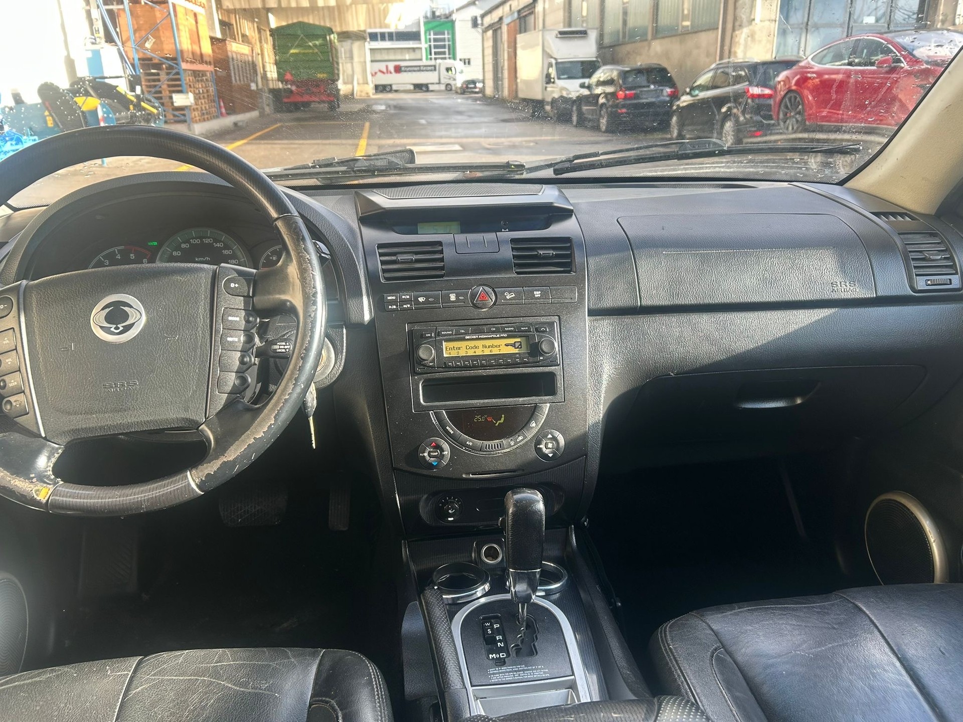 KGM-SsangYong Rexton RX 270 Xdi Deluxe Automatic-image-4
