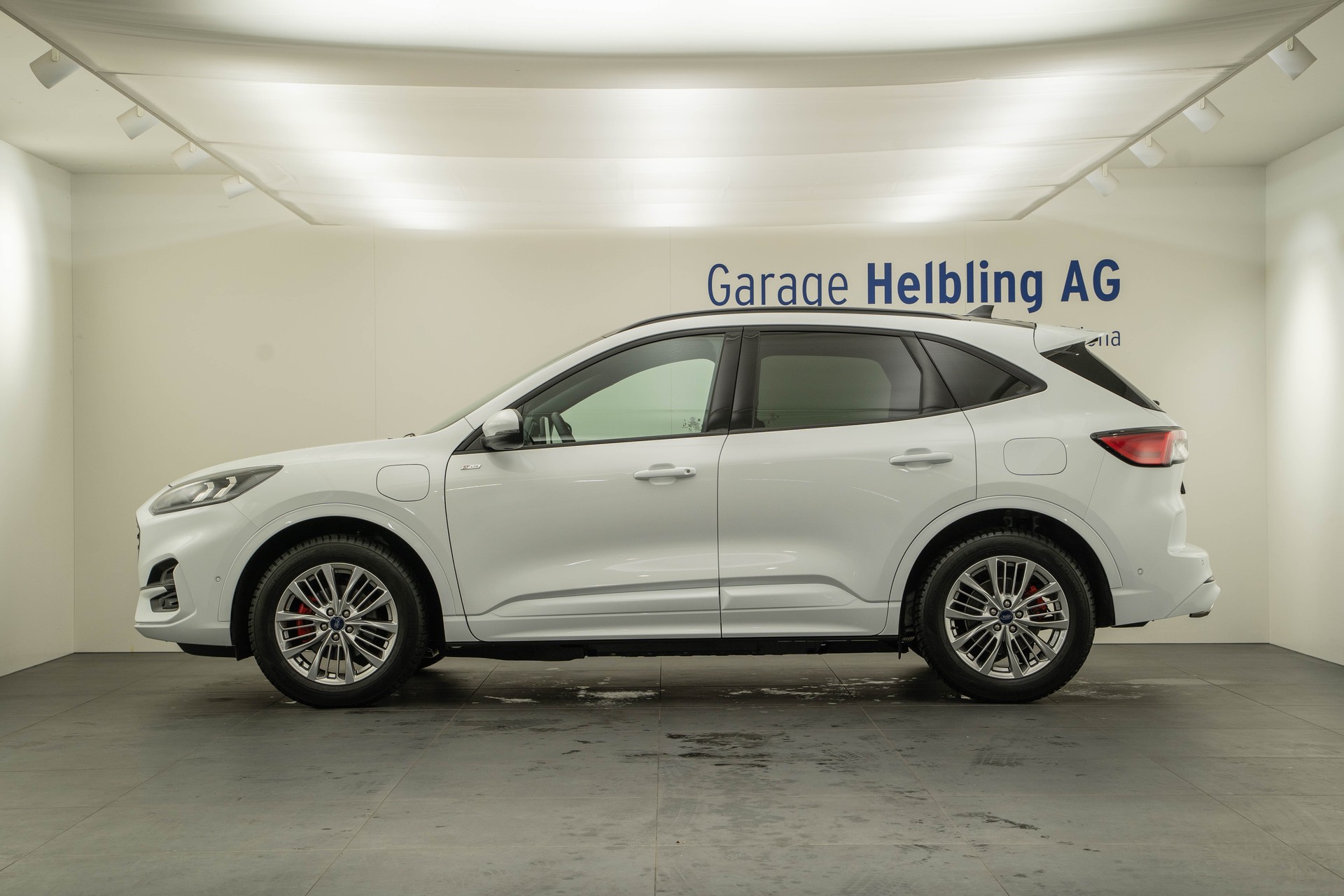 FORD Kuga 2.5 Plug-in Hybrid ST-Line X-image-2