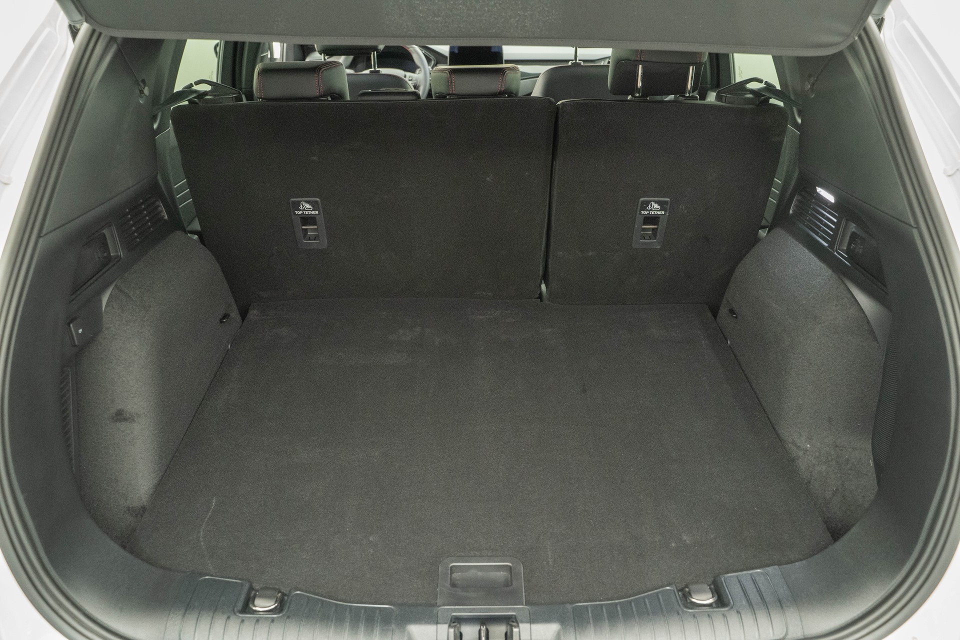 FORD Kuga 2.5 Plug-in Hybrid ST-Line X-image-4