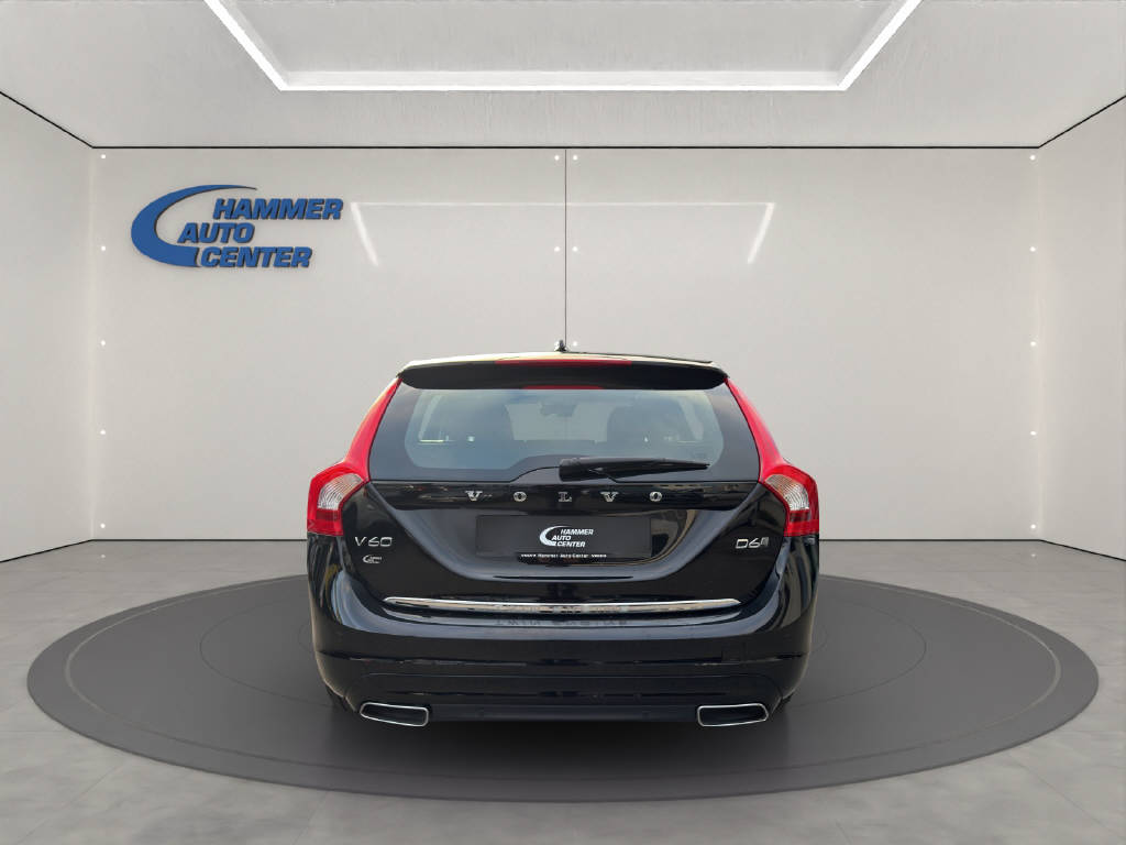 VOLVO V60 2.4 D6 TE Momentum Pl.Hyb.-image-3