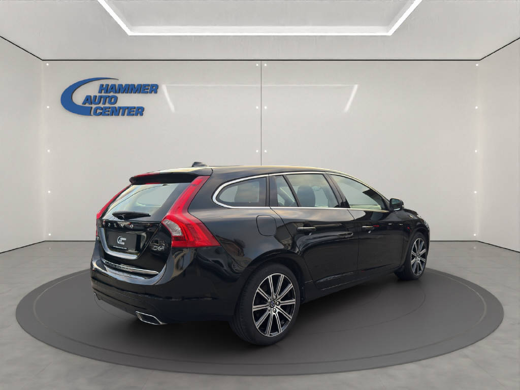 VOLVO V60 2.4 D6 TE Momentum Pl.Hyb.-image-4