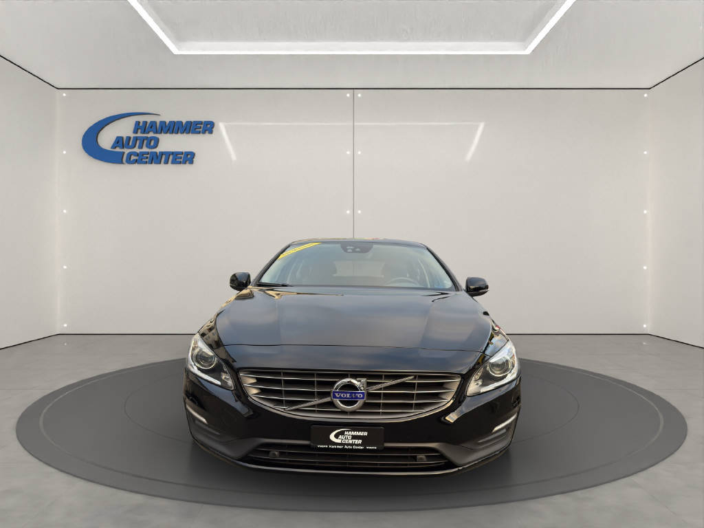 VOLVO V60 2.4 D6 TE Momentum Pl.Hyb.-image-7