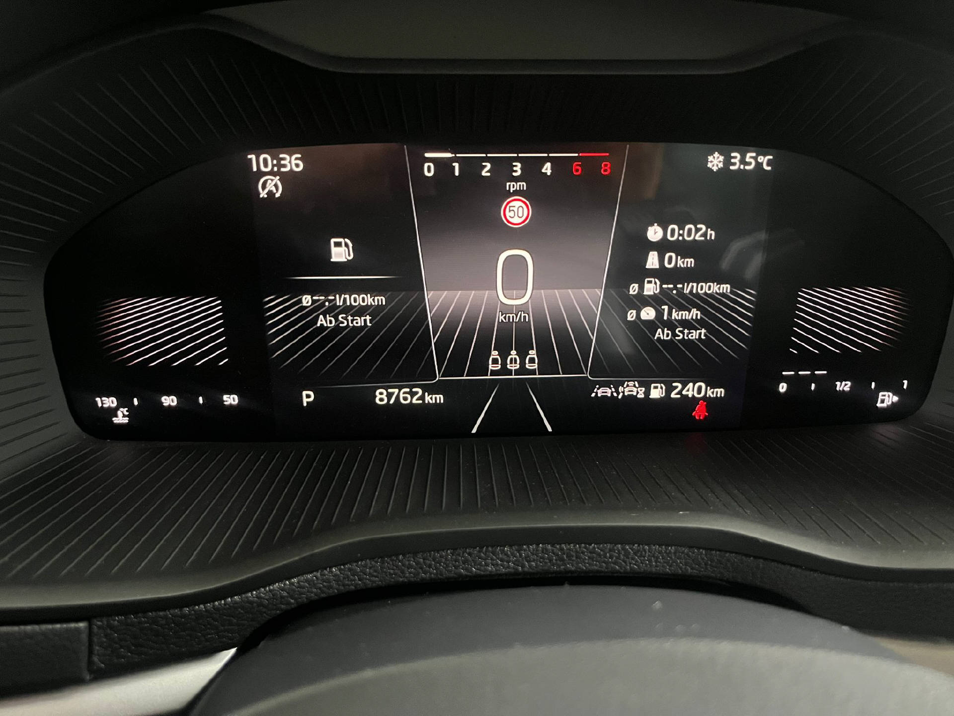 SKODA Karoq 1.5 TSI Selection DSG-image-7