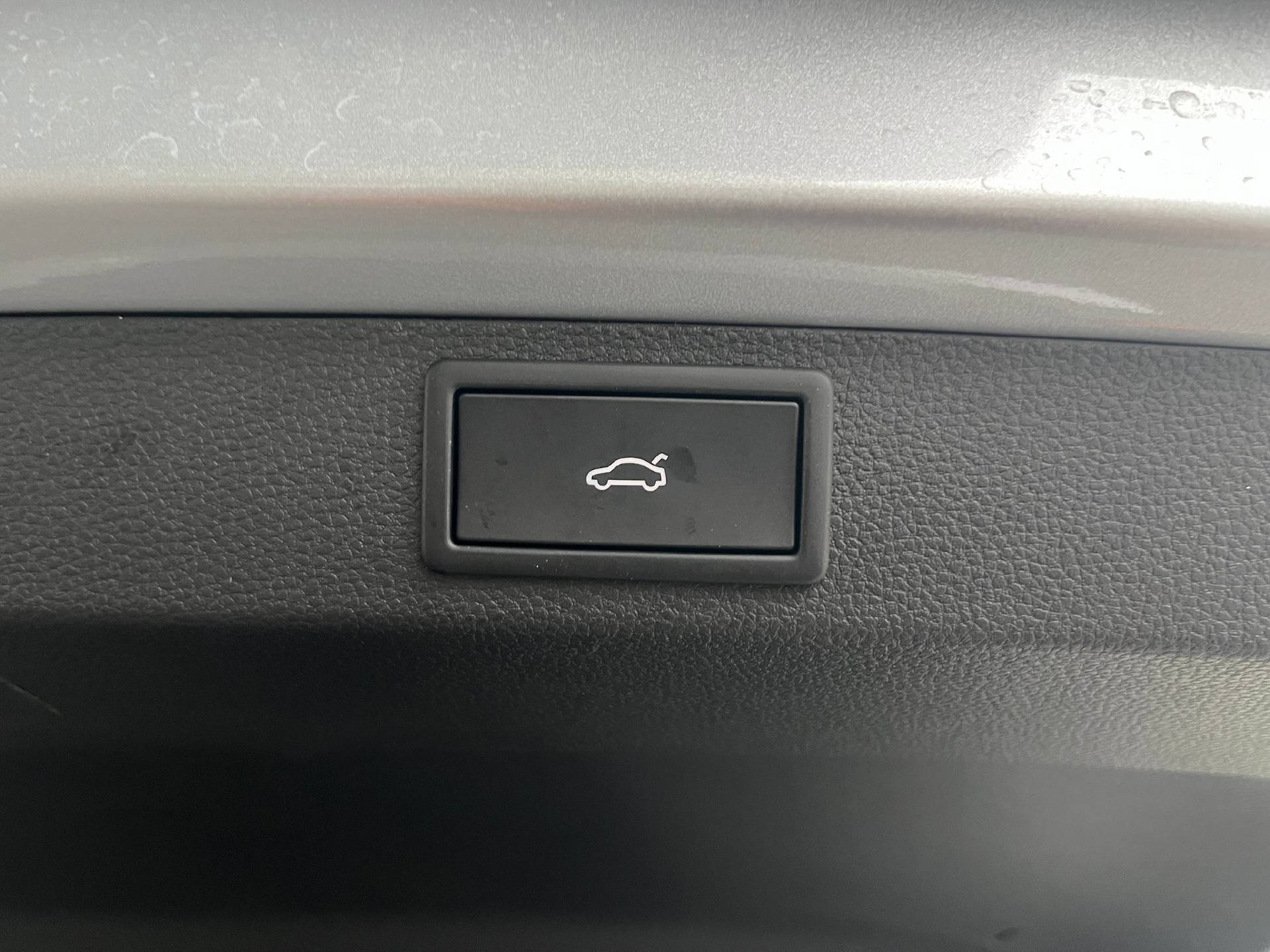 SKODA Karoq 1.5 TSI Selection DSG-image-15