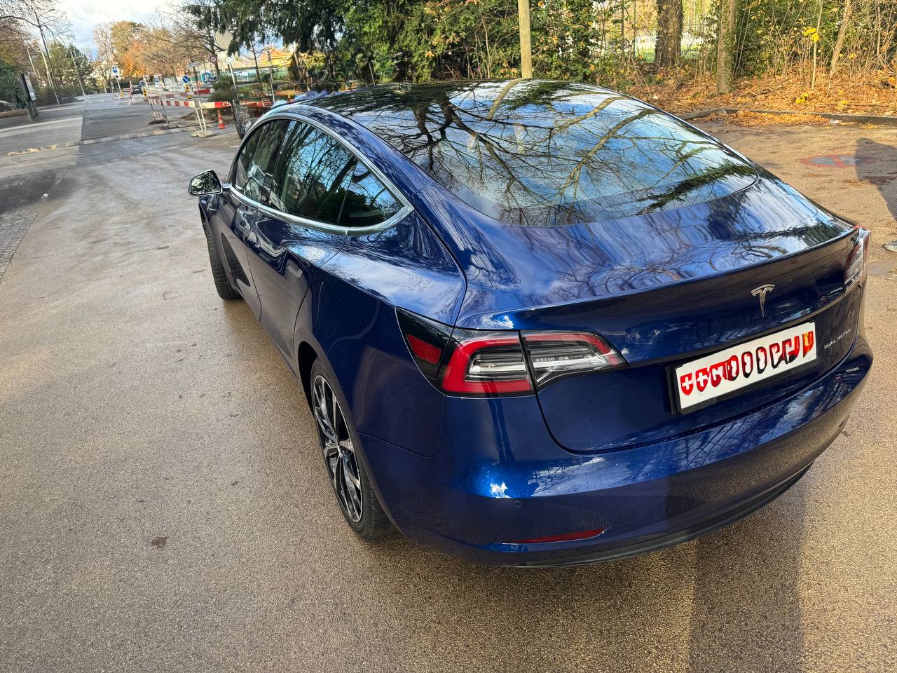 TESLA Model 3 Long Range Dual Motor AWD-image-4
