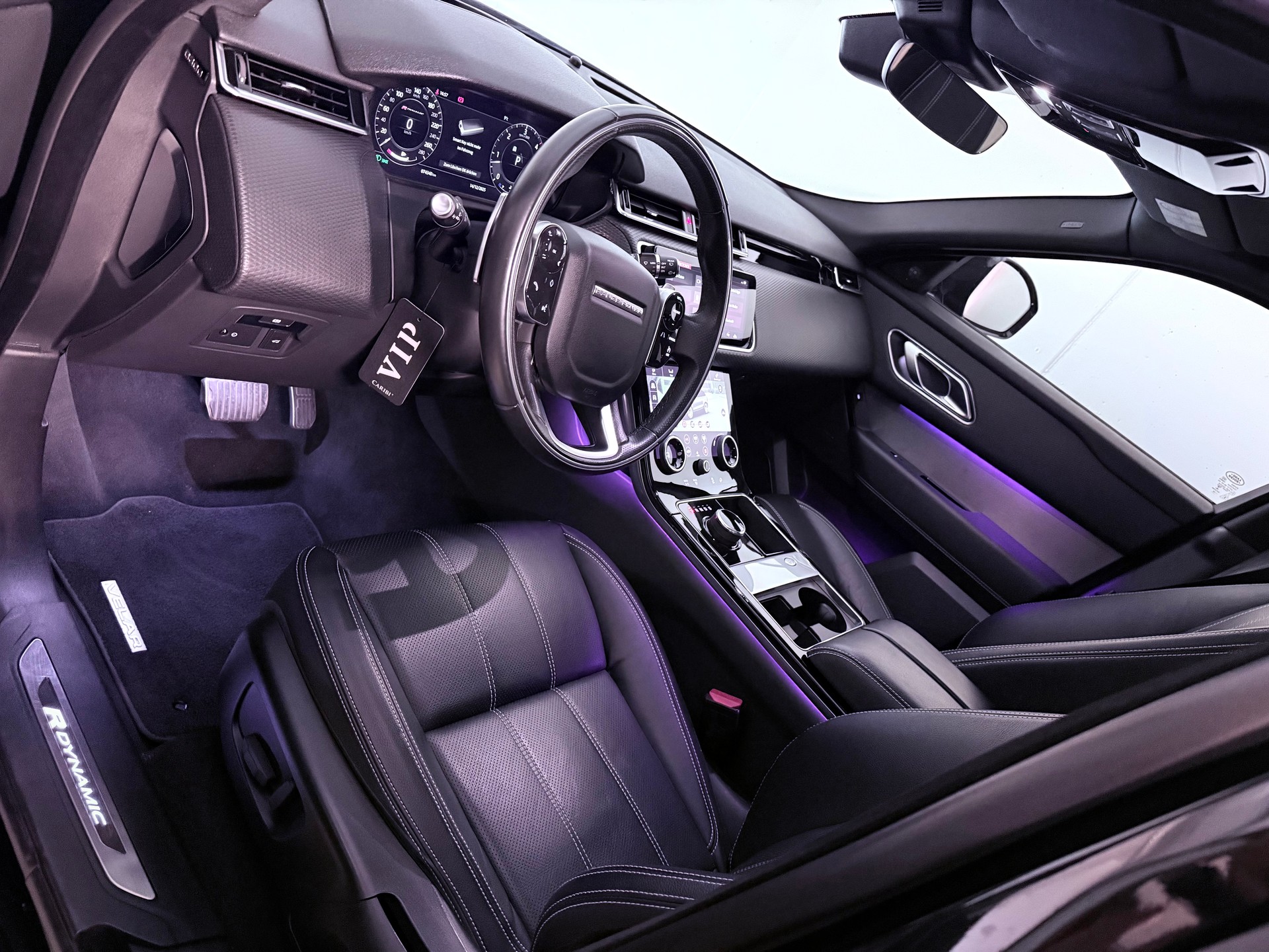 LAND ROVER Range Rover Velar R-Dynamic D300-image-16