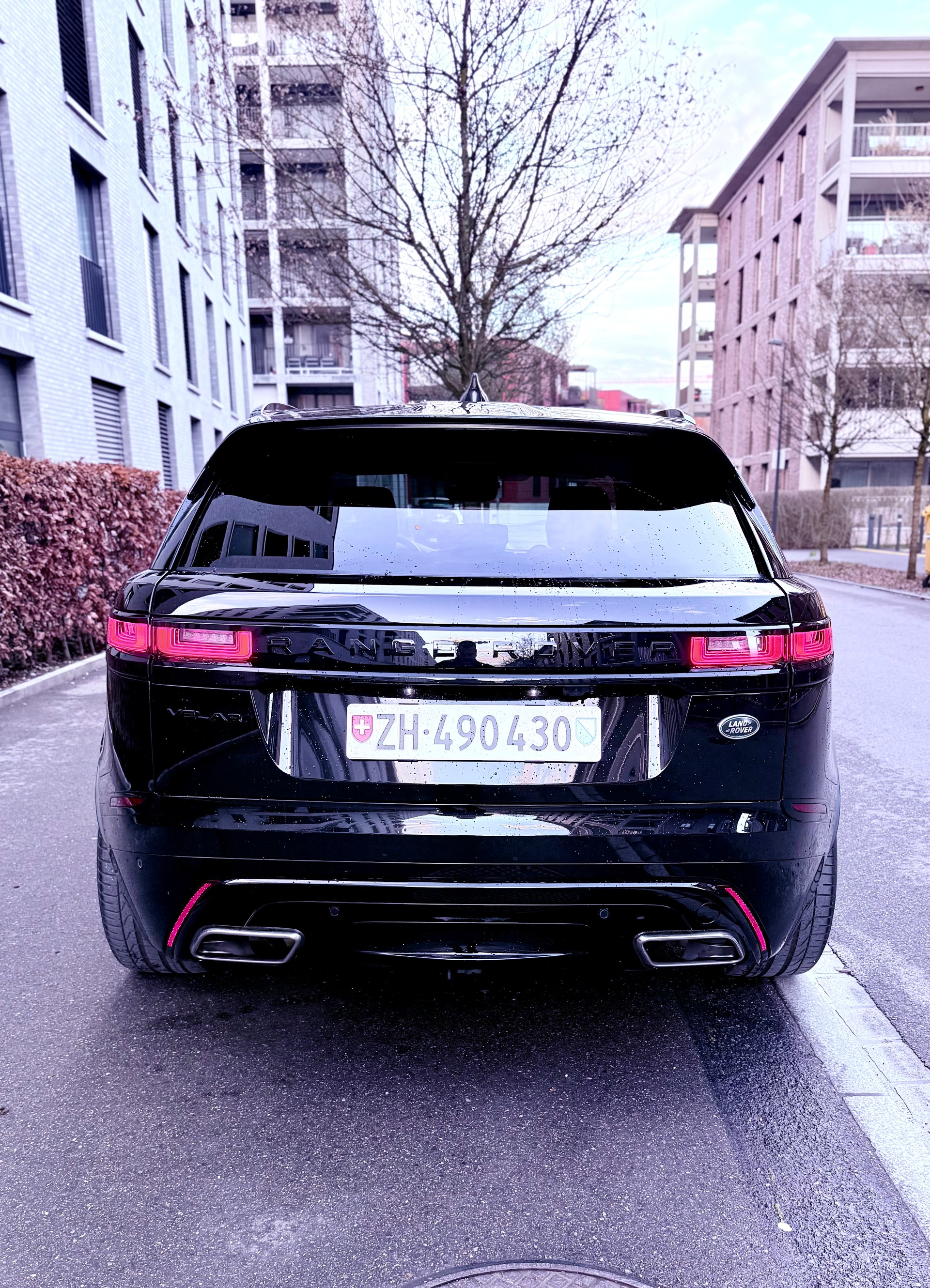 LAND ROVER Range Rover Velar R-Dynamic D300-image-13