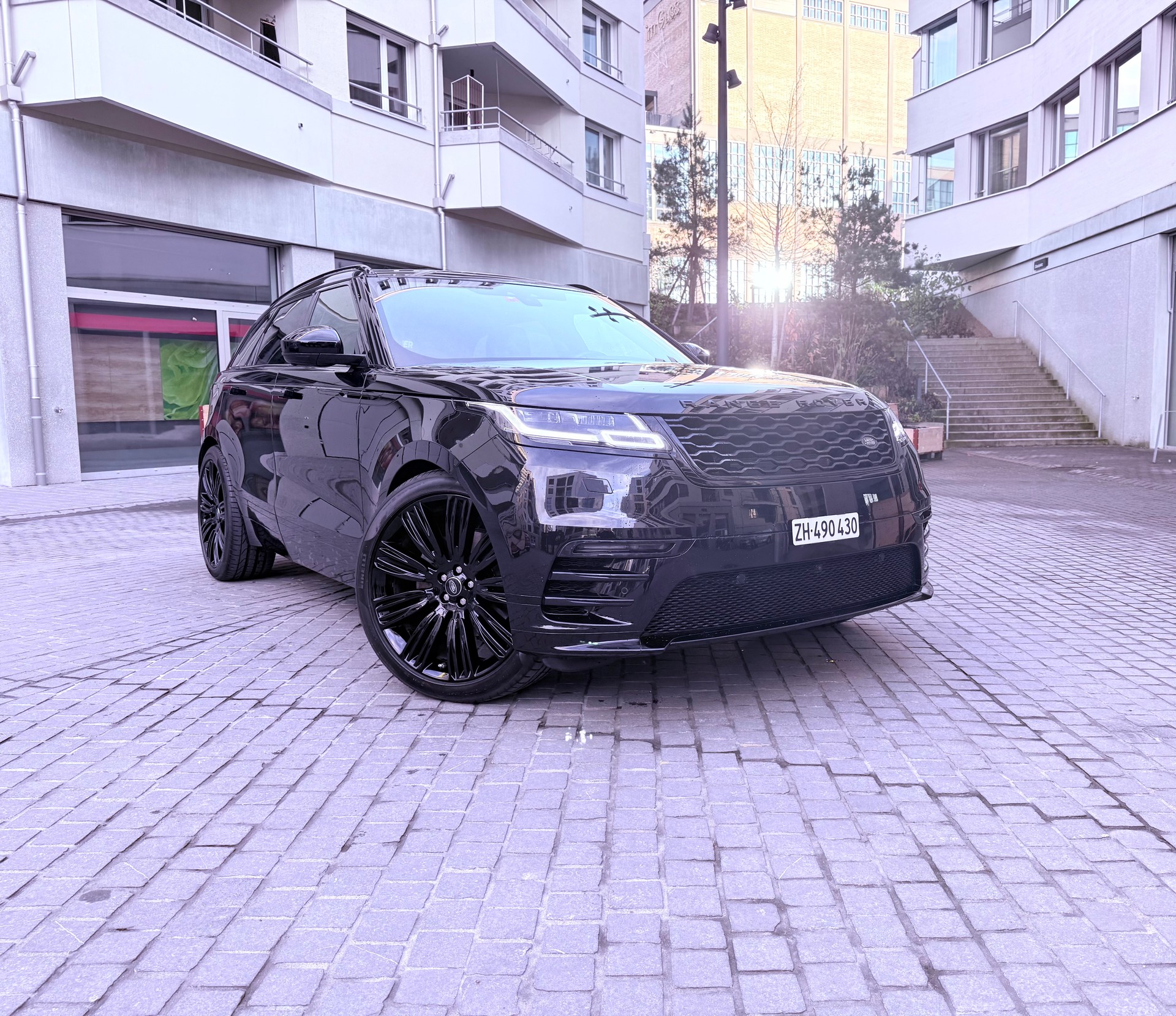 LAND ROVER Range Rover Velar R-Dynamic D300-image-0