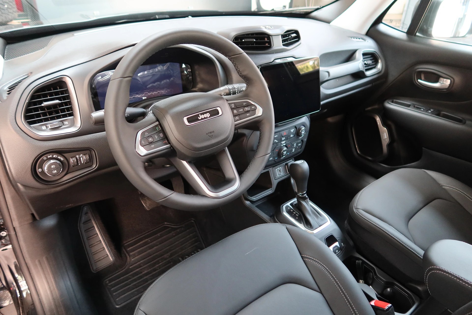 JEEP Renegade 1.5 MHEV Summit-image-9