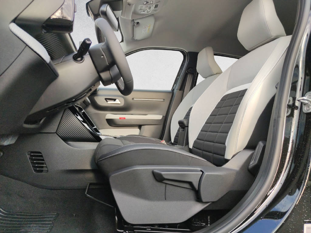CITROEN C3 1.2 Hybrid Max-image-9