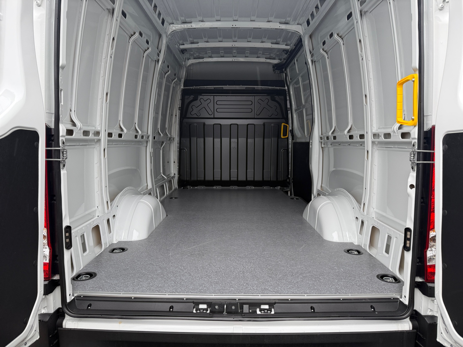 IVECO 35 S 14H A8 V-image-5
