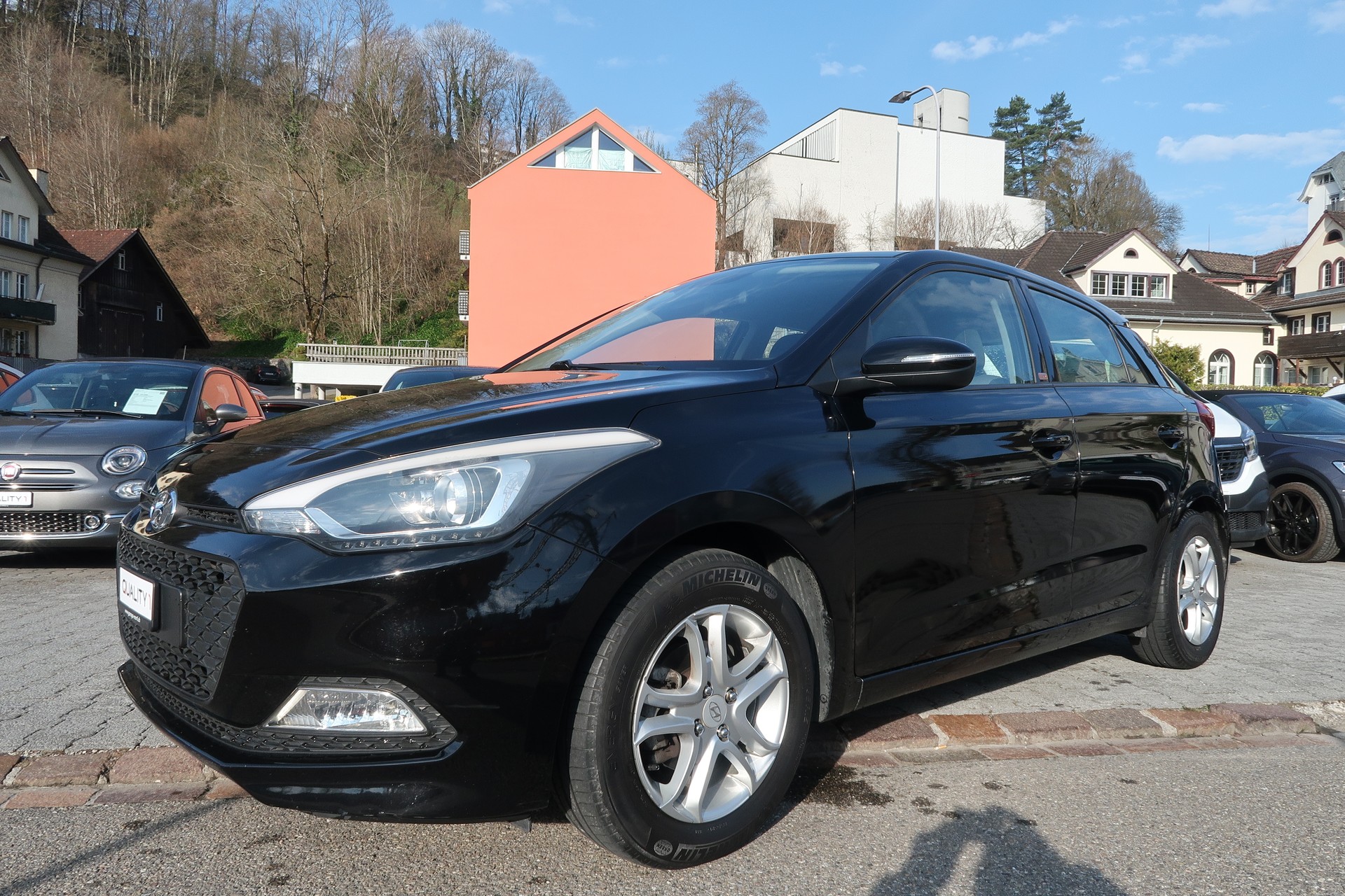 HYUNDAI i20 1.4 Amplia Automatic-image-0