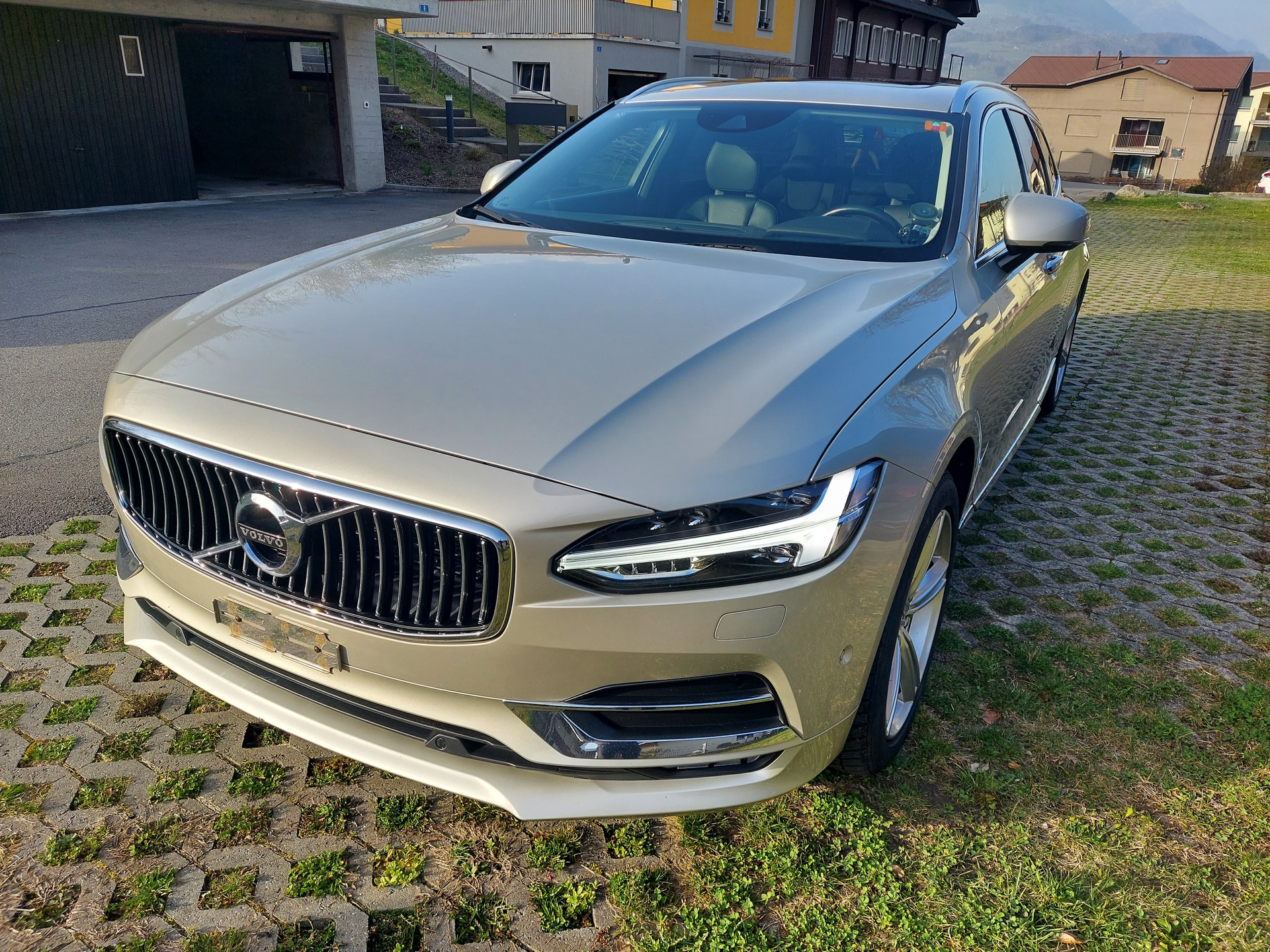 VOLVO V90 D4 Inscription Geartronic-image-0