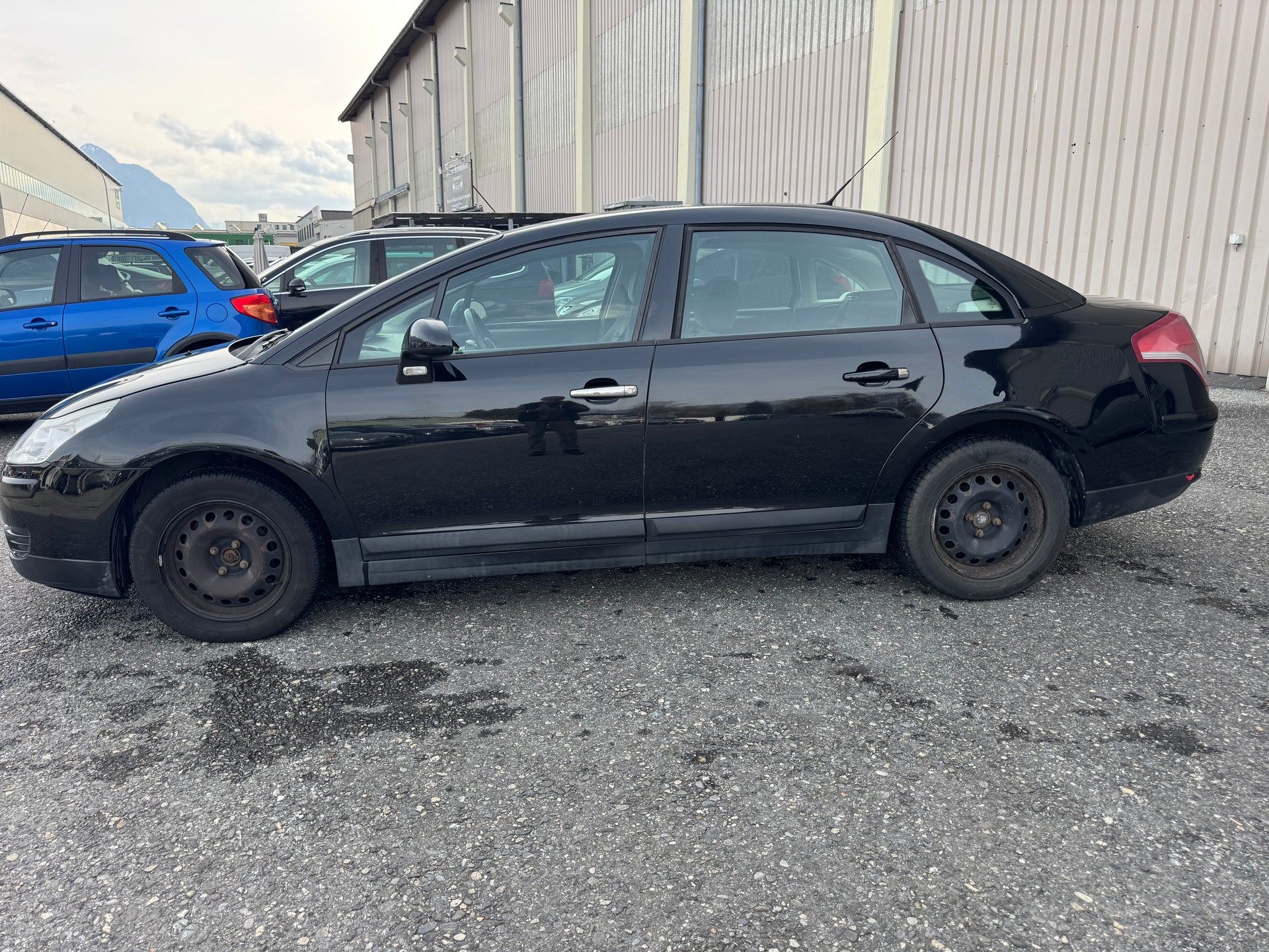 CITROEN C4 Berline 1.6 HDi Séduction Sedan-image-3